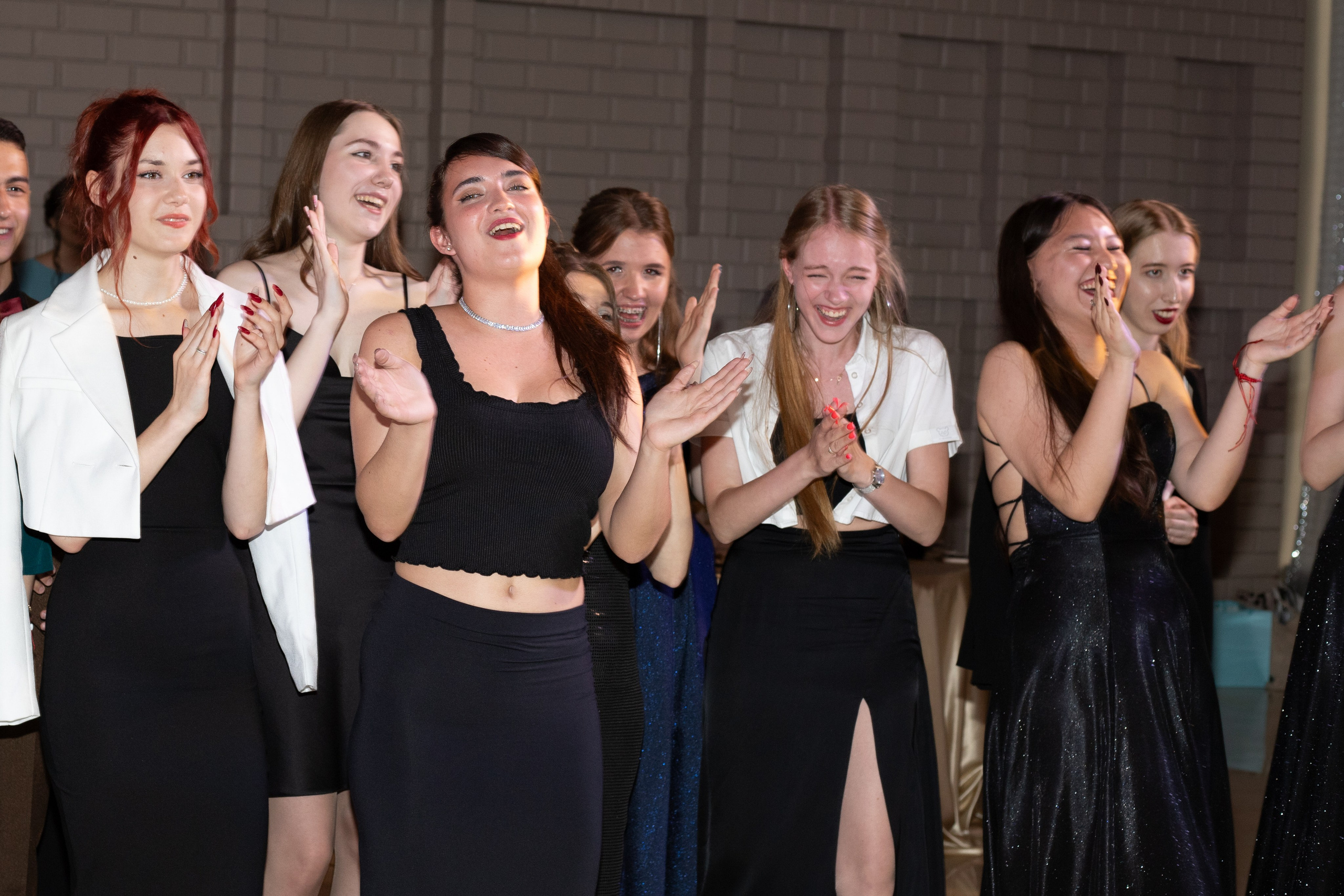 Выпускной в Винотеке. Свадебный и семейный фотограф в Сургуте и ХМАО Черепанова Наталья