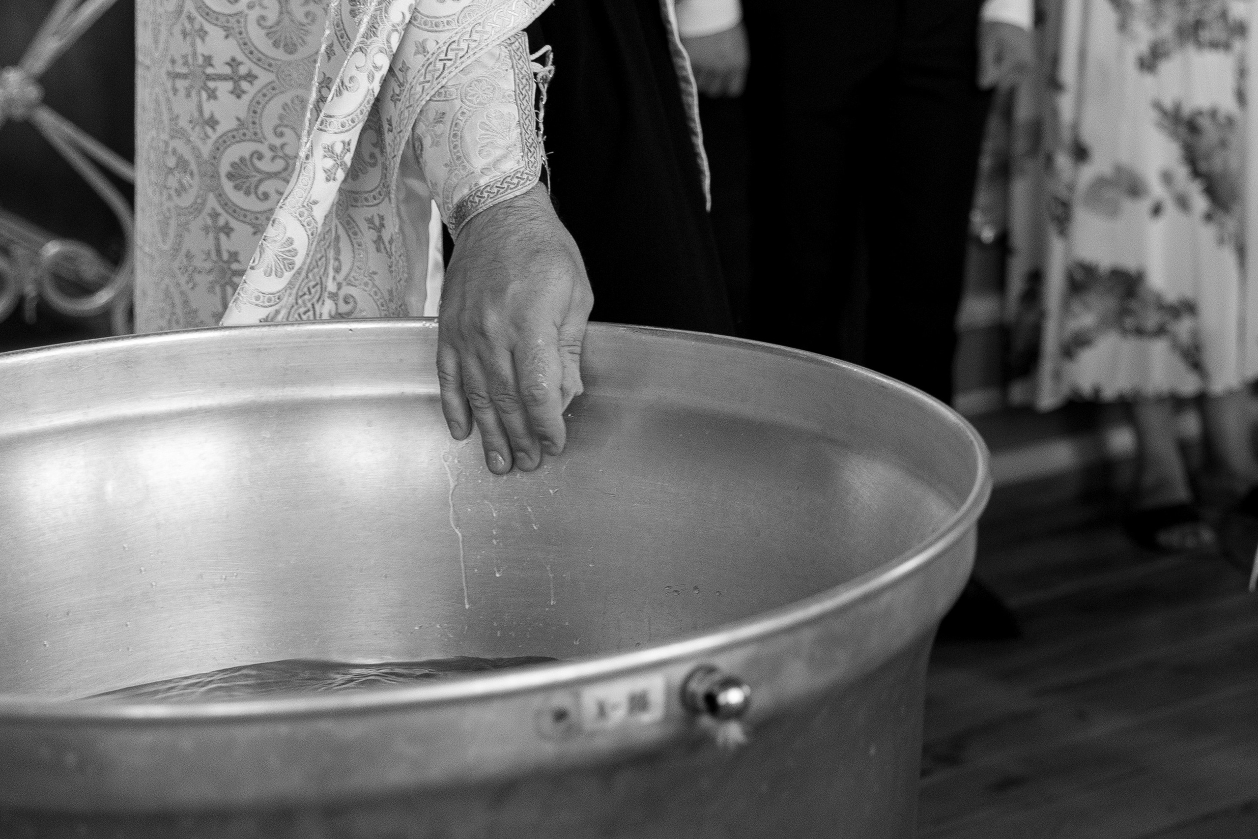 Крещение в Свято-Троицком соборе. Свадебный фотограф и видеограф Краснодар, Ростов, Сочи, Новороссийск