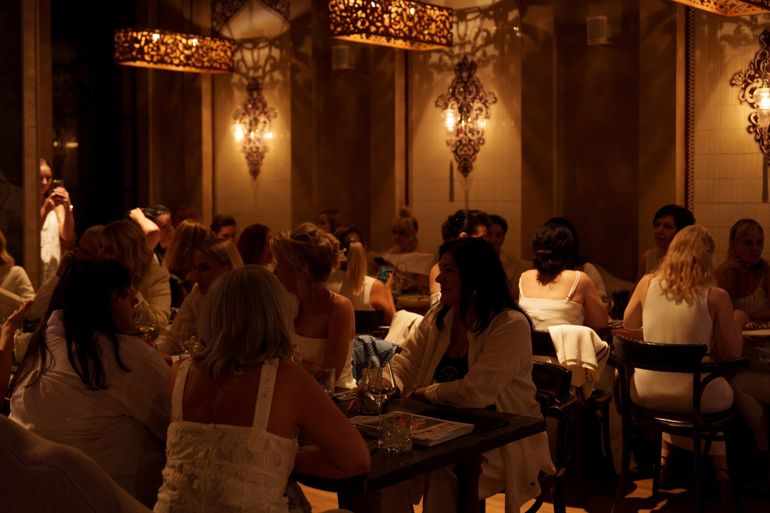 Инжир фотозона. Свадебный и репортажный фотограф Элина Козырьянова