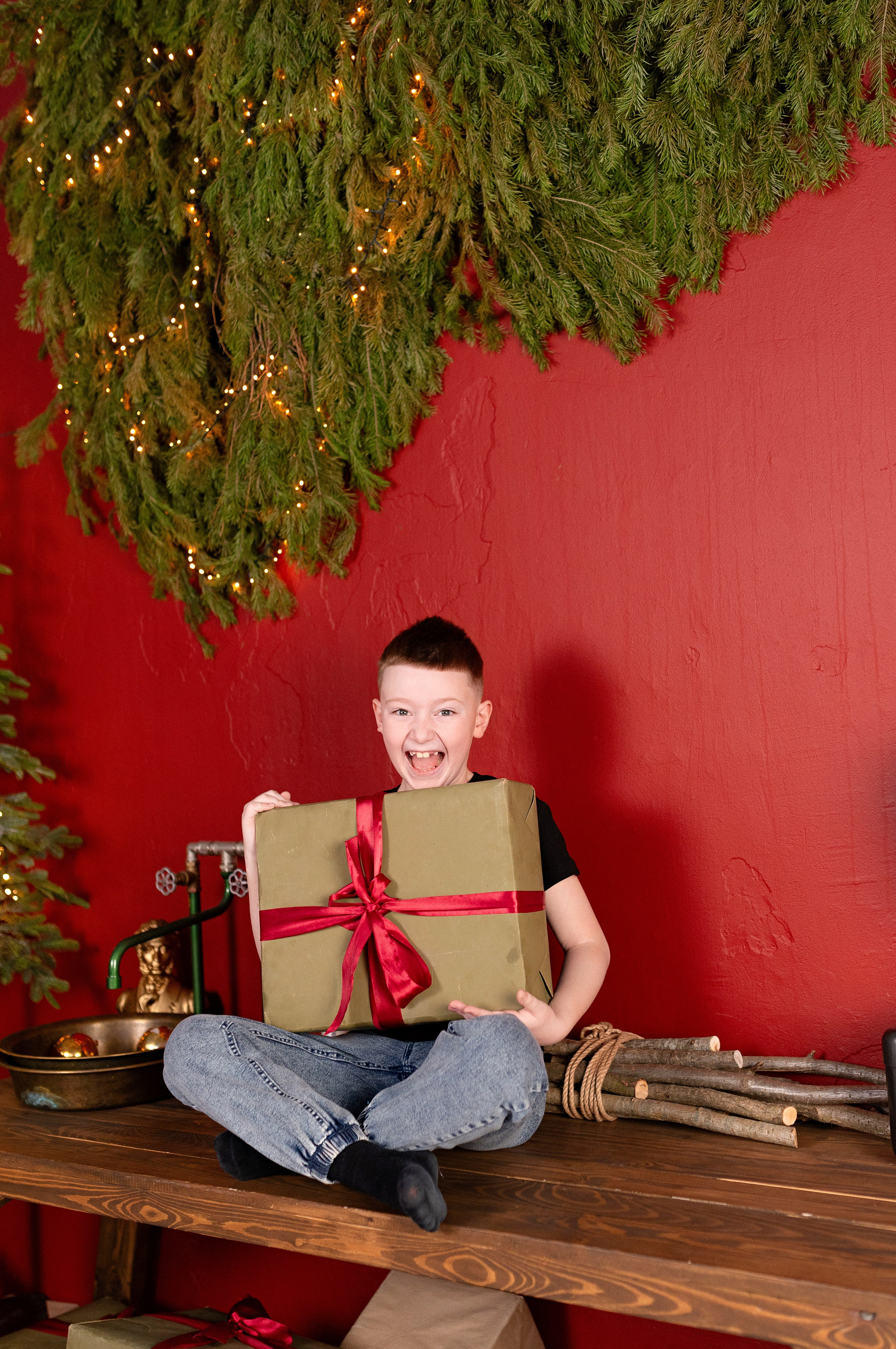 Семейная фотостудии Питер, зал Невский. Детский и семейный фотограф в Сургуте и Нефтеюганске Анна Старцева