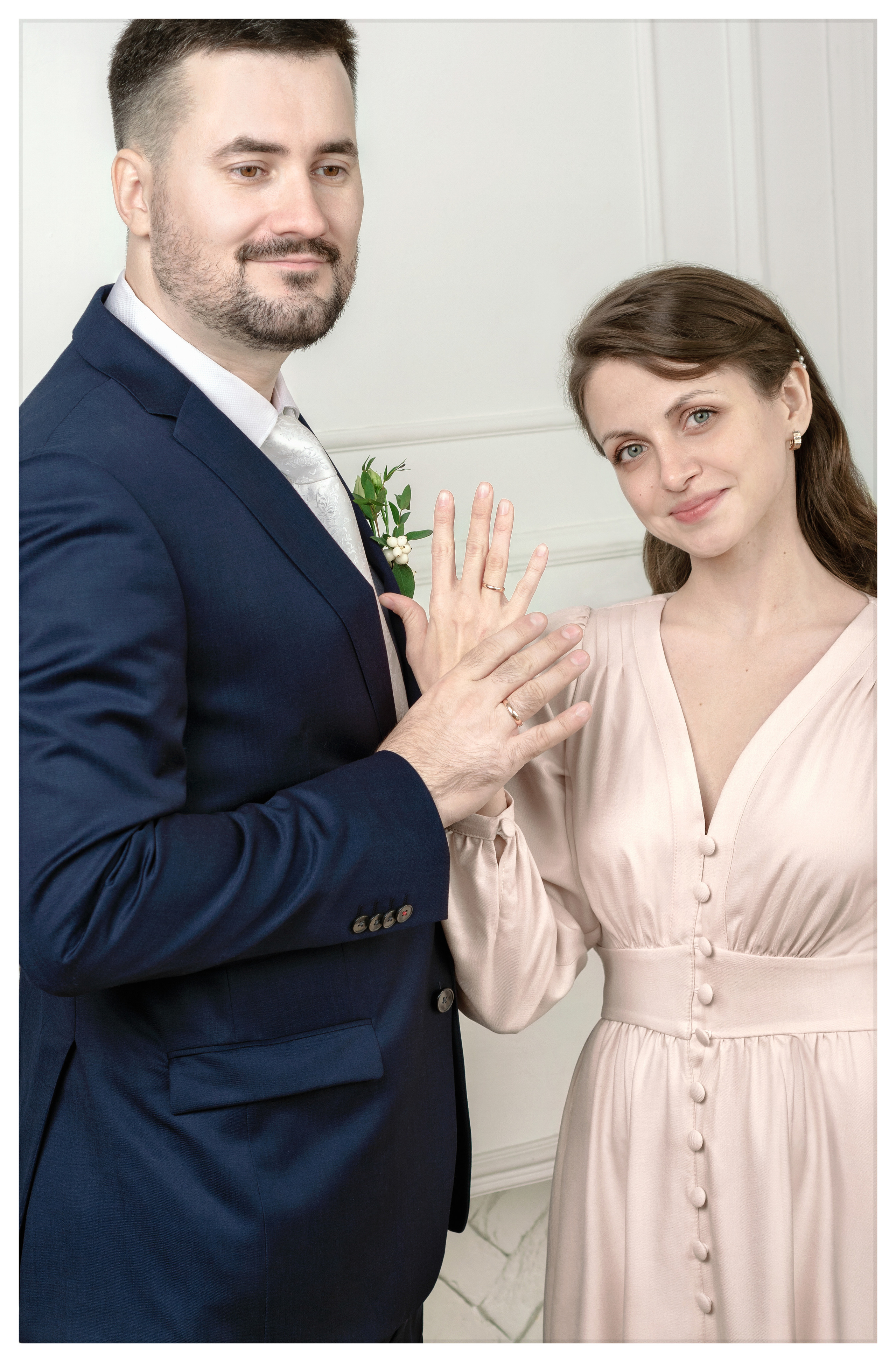 Свадебная съёмка в ЗАГСе и студии. Фотографы для фотосессий в Новосибирске