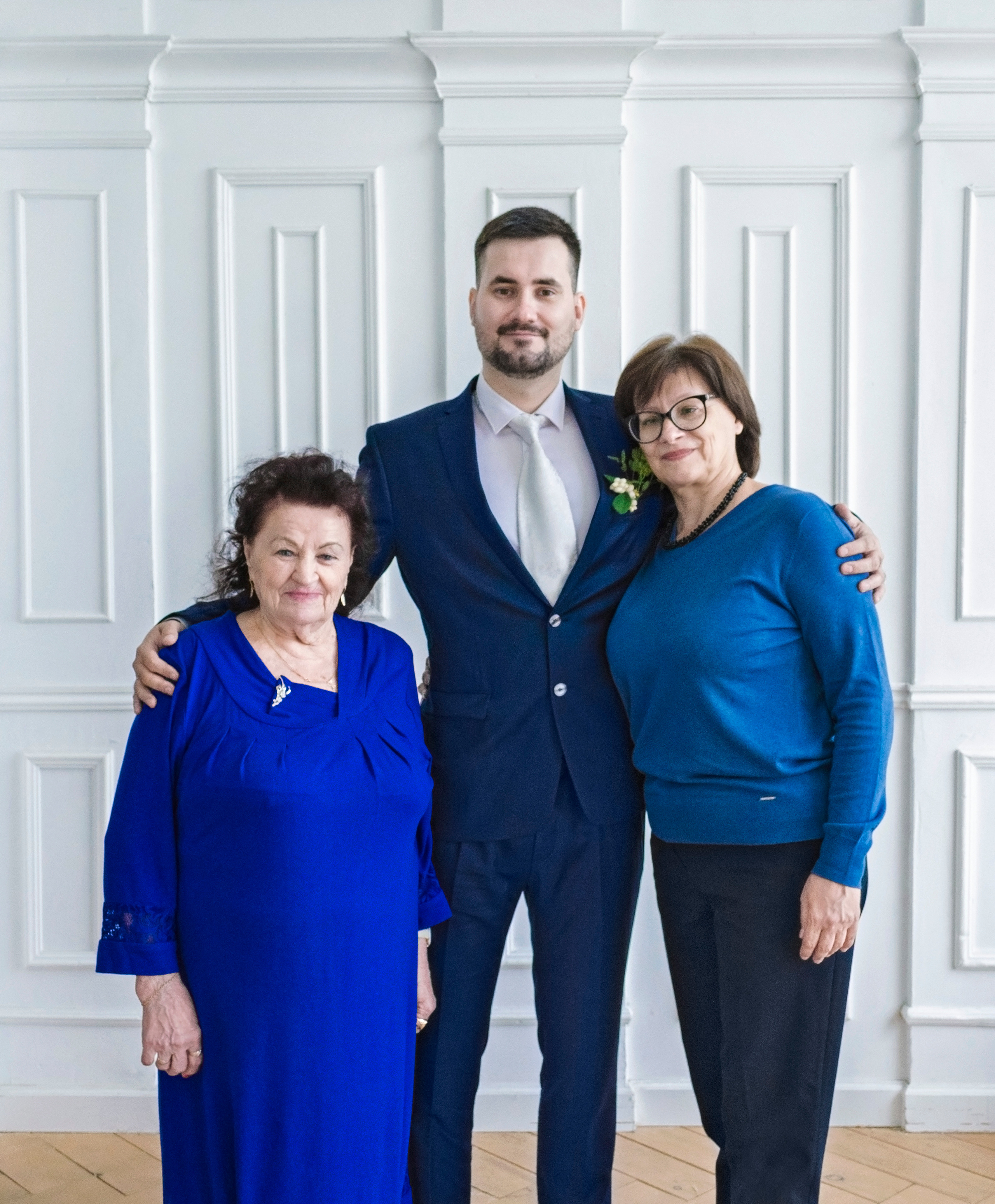 Свадебная съёмка в ЗАГСе и студии. Фотографы для фотосессий в Новосибирске