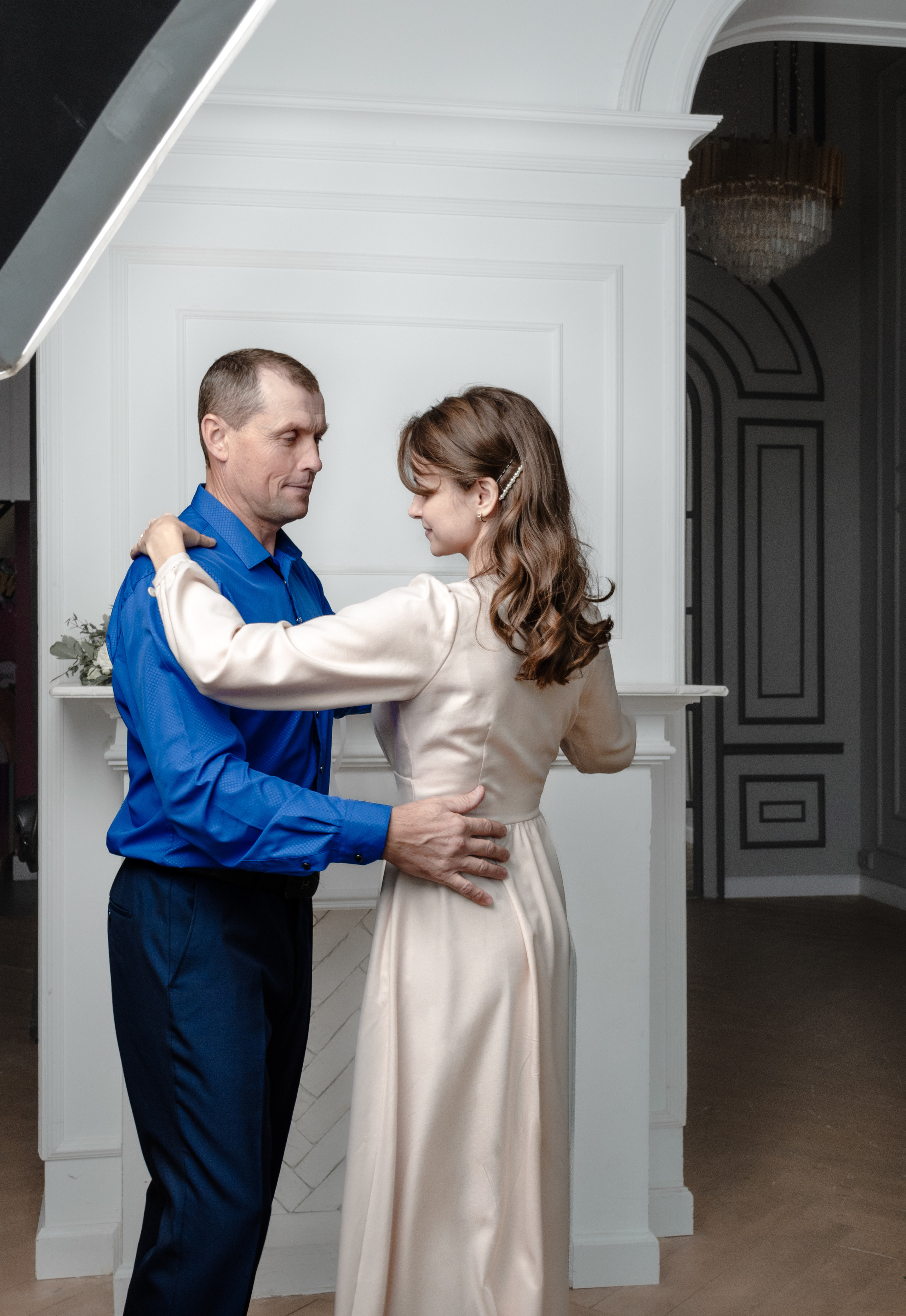 Свадебная съёмка в ЗАГСе и студии. Фотографы для фотосессий в Новосибирске