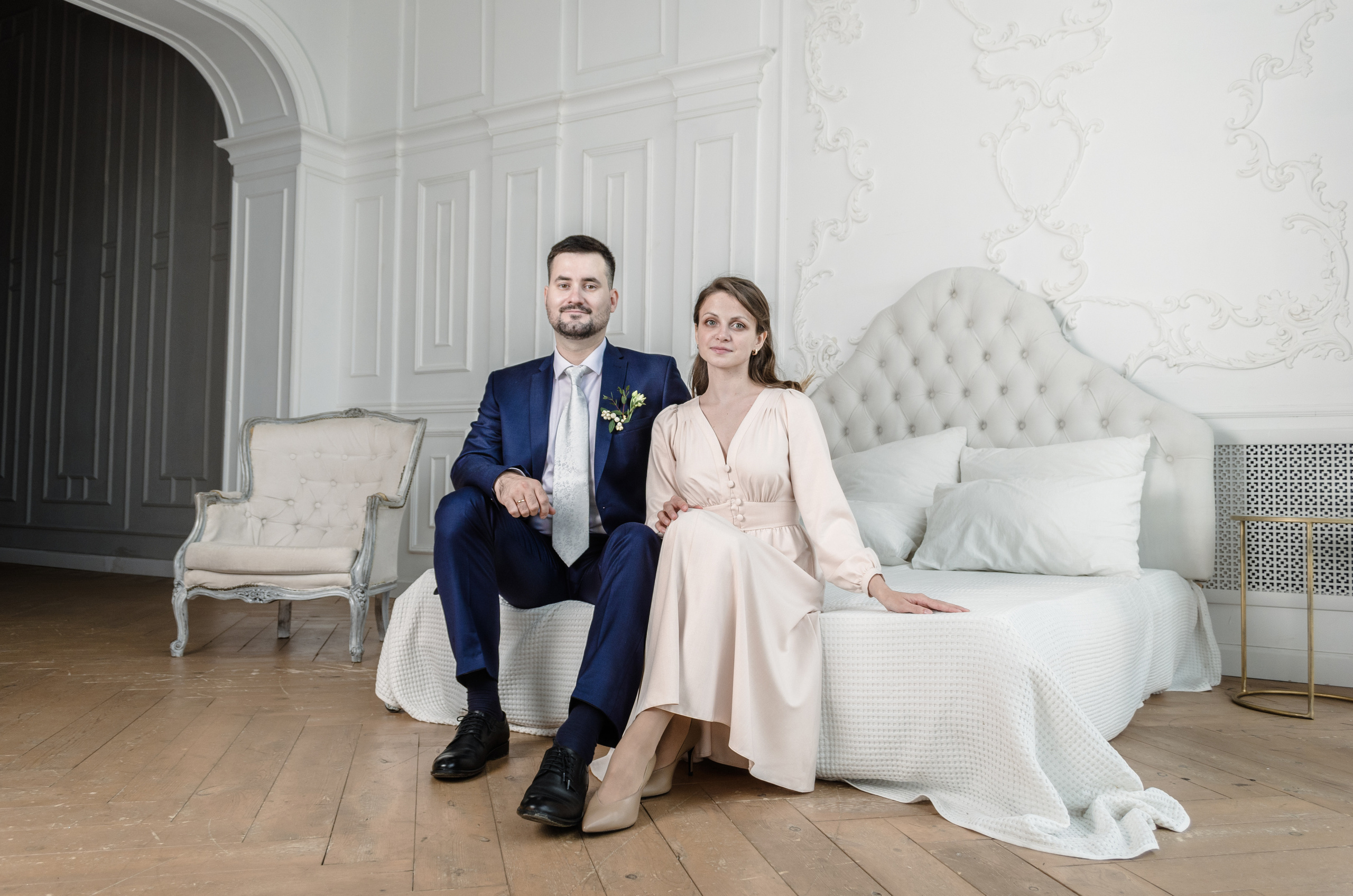 Свадебная съёмка в ЗАГСе и студии. Фотографы для фотосессий в Новосибирске