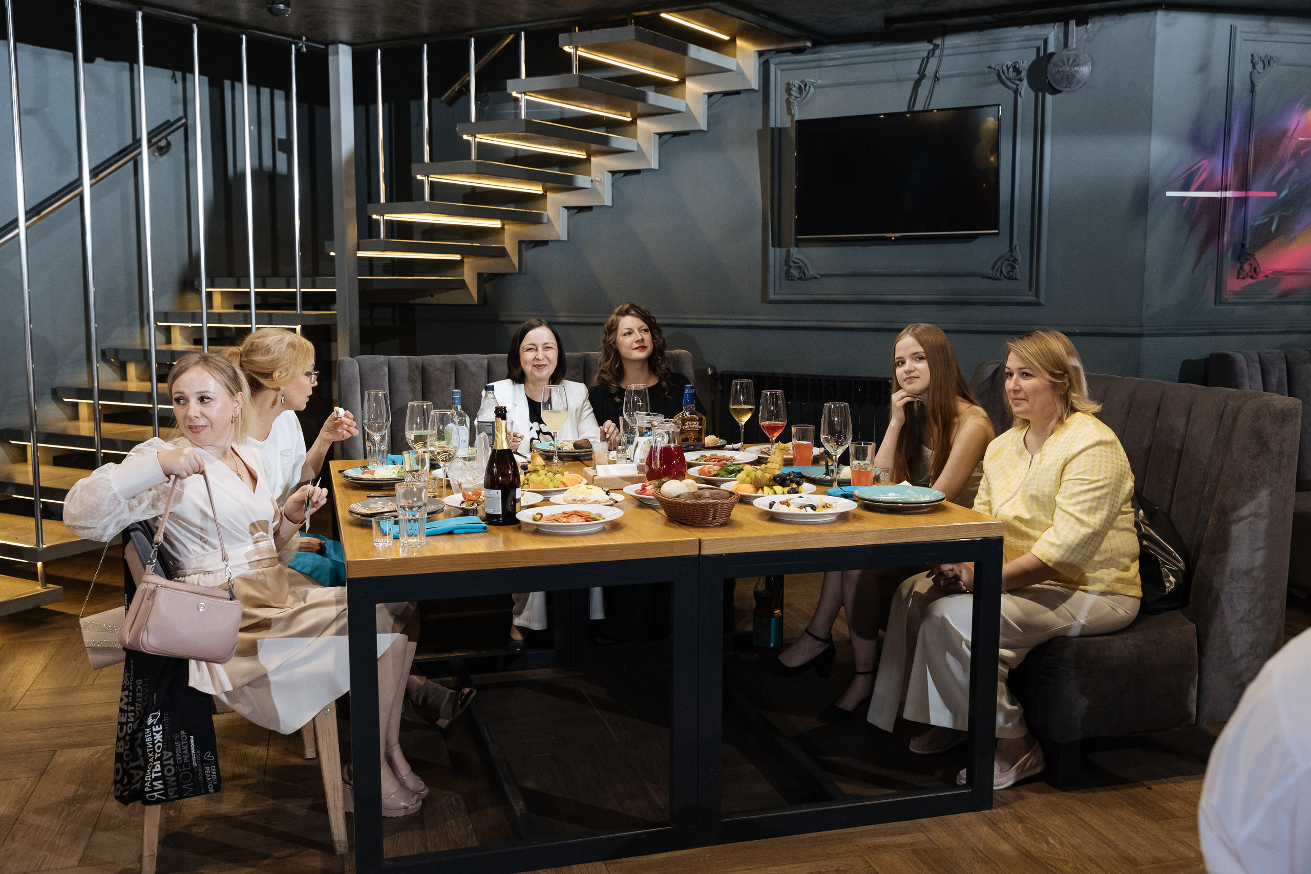 Выпускной 2025. Мозжерина Ирина — Свадебный и семейный фотограф в Екатеринбурге