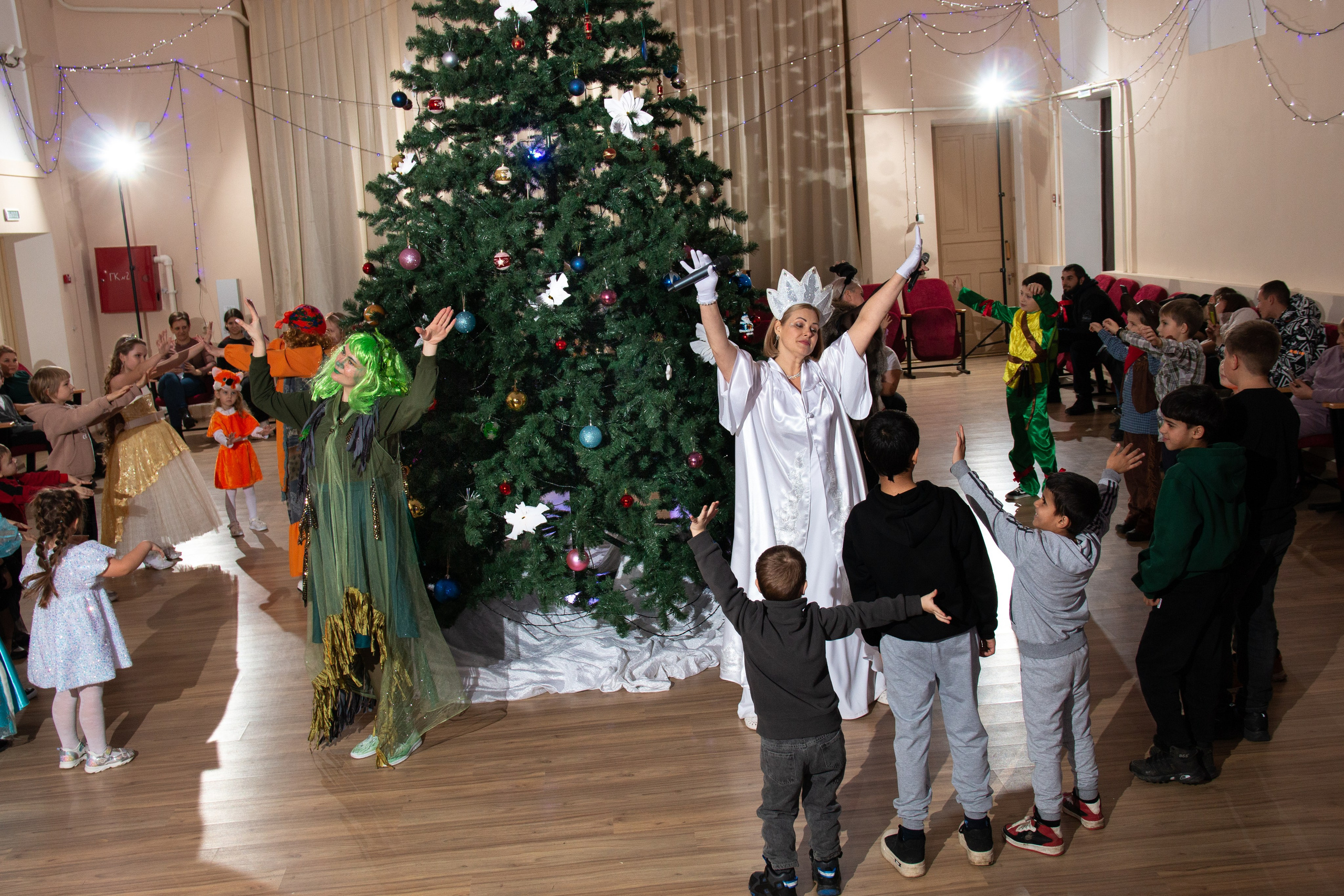 Новогодний утренник ДК Строитель 25.12.2023 г. г. Новоалександровск. Главная