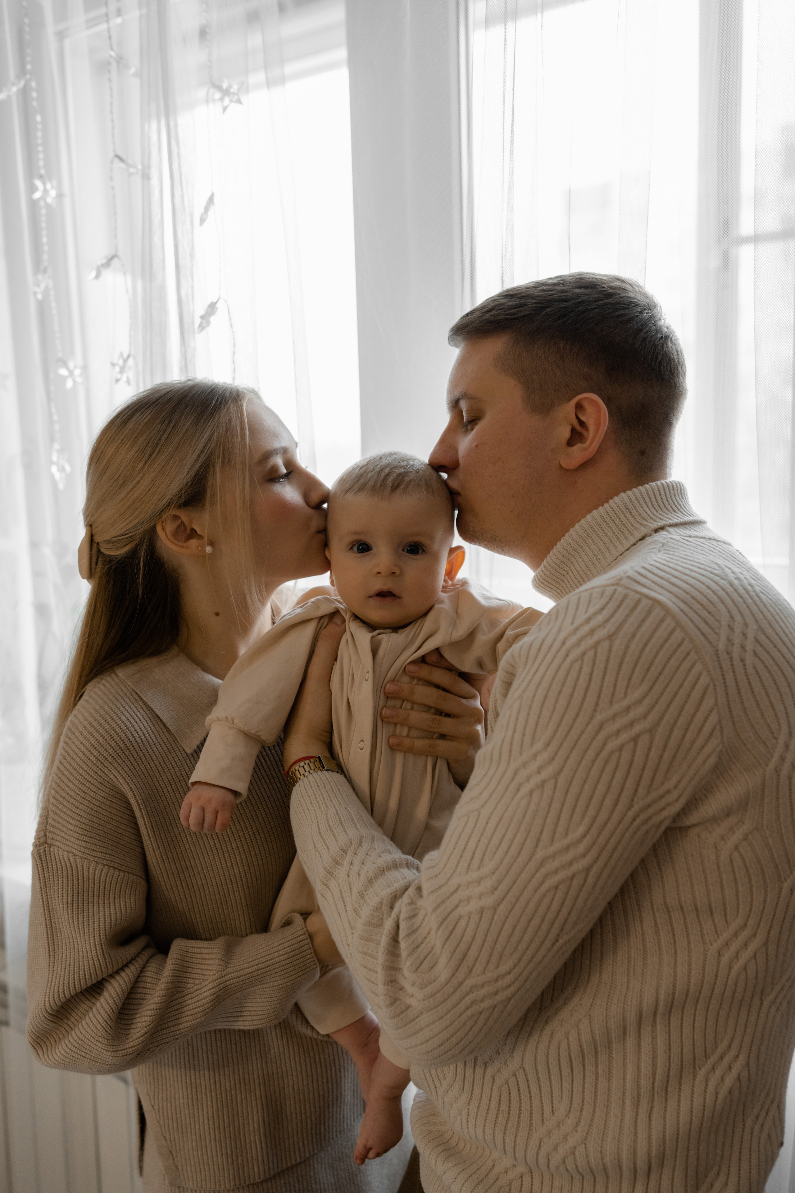 Arina, Ilya, Artemiy. Профессиональный свадебный фотограф в Женеве и Швейцарии | Таня Вовчецкая