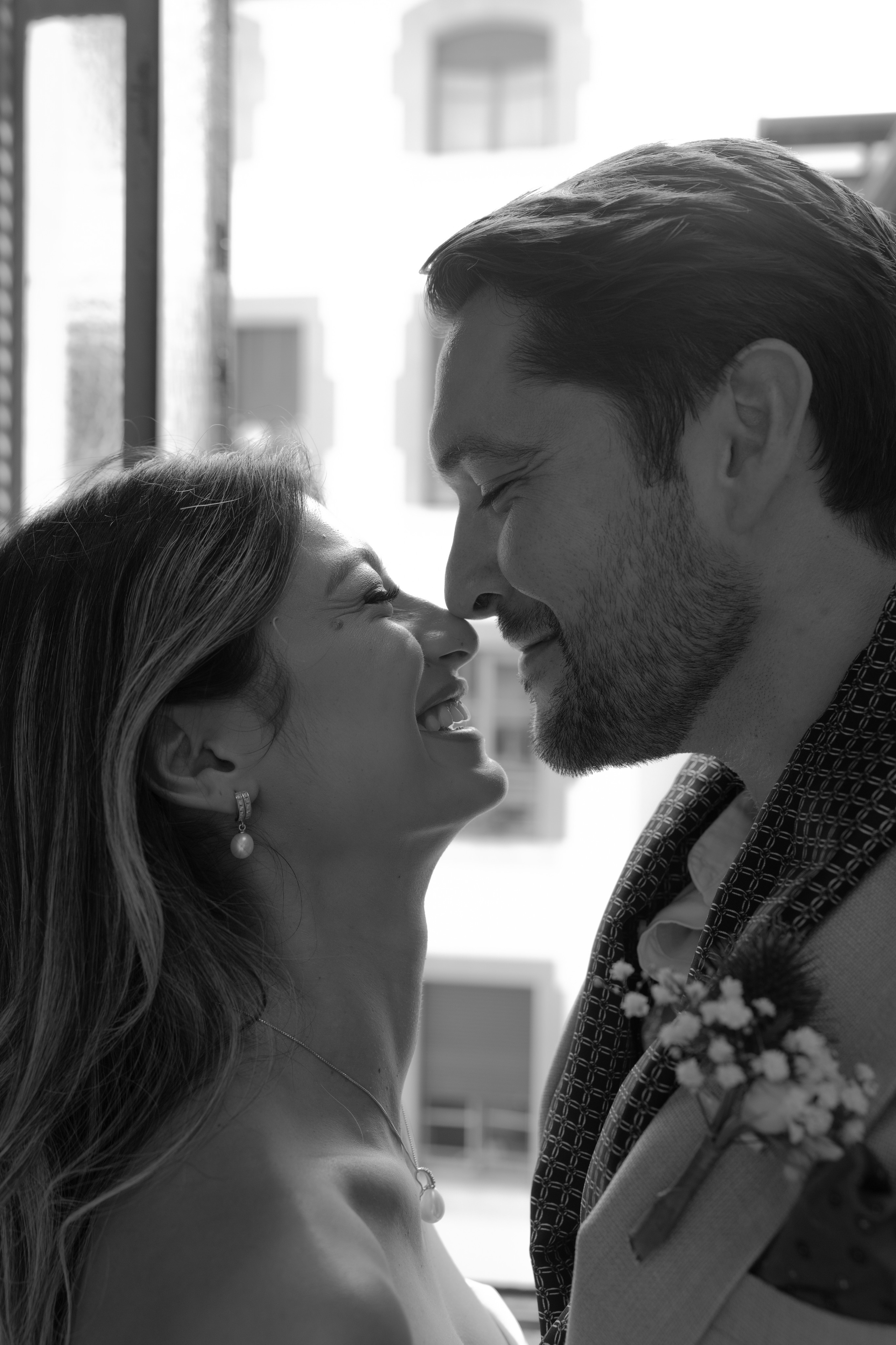 Aisha & Lawrence | civil wedding in Eaux-Vives. Профессиональный свадебный фотограф в Женеве и Швейцарии | Таня Вовчецкая