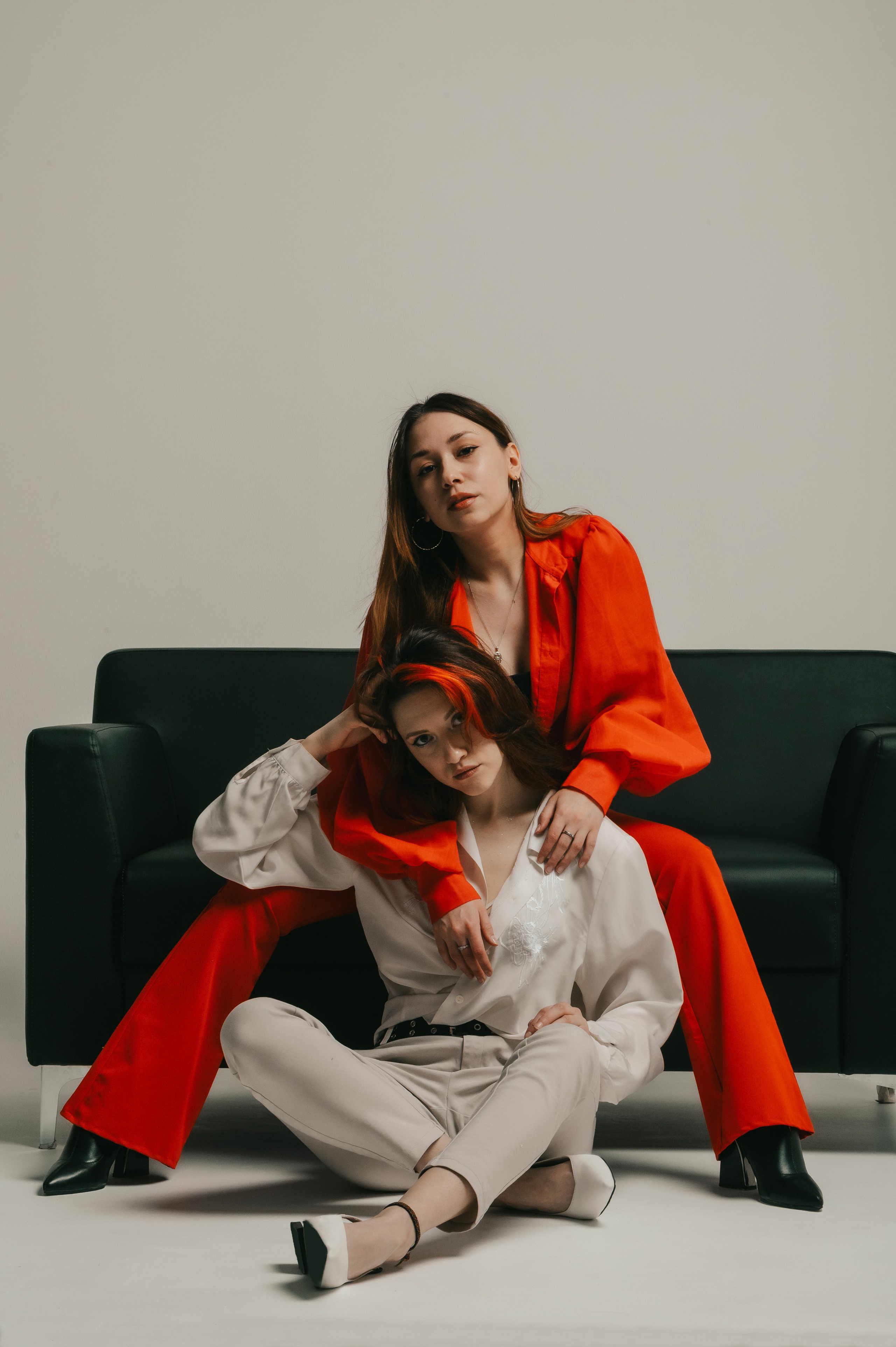 Аня и Ира. Фотограф Александр Ермолаев семейный и женский фотограф в Магадане