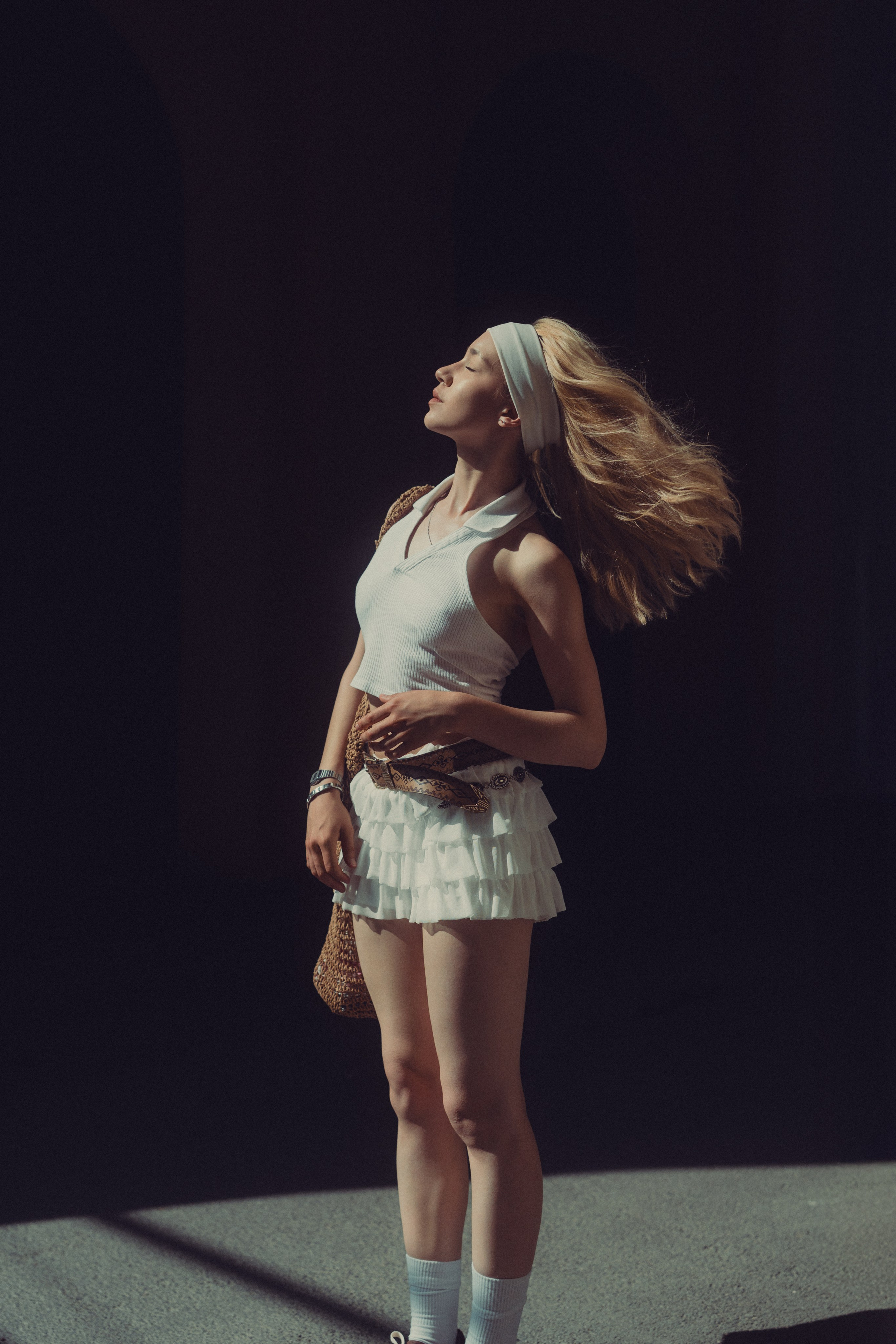 Фотосессия с Аленой около и внутри московского рынка в Казани