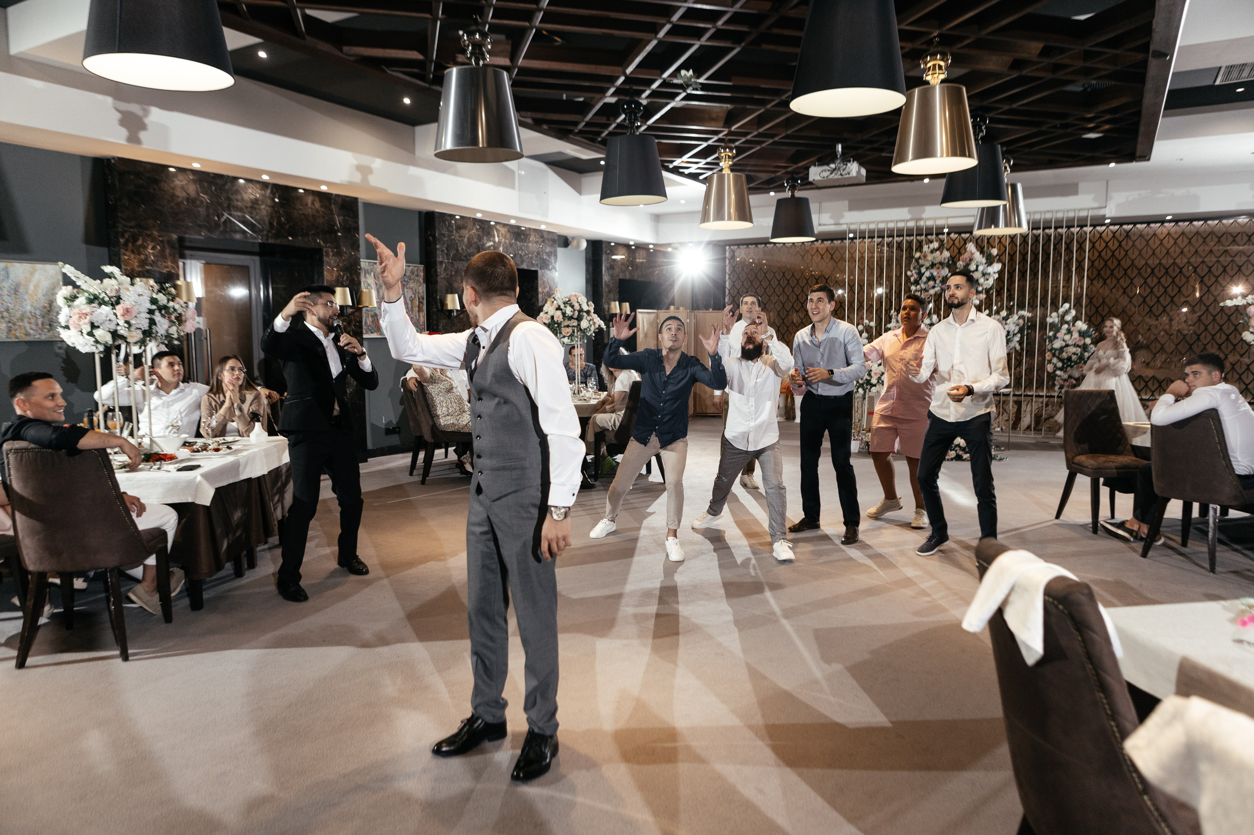 Свадебный фотограф Уфа — Руслан ГабдлисламовЖивые эмоции, красивые кадры, воспоминания на всю жизнь.Работаю по всей Республике Башкортоста. Свадебный фотограф Уфа Руслан Габдлисламов