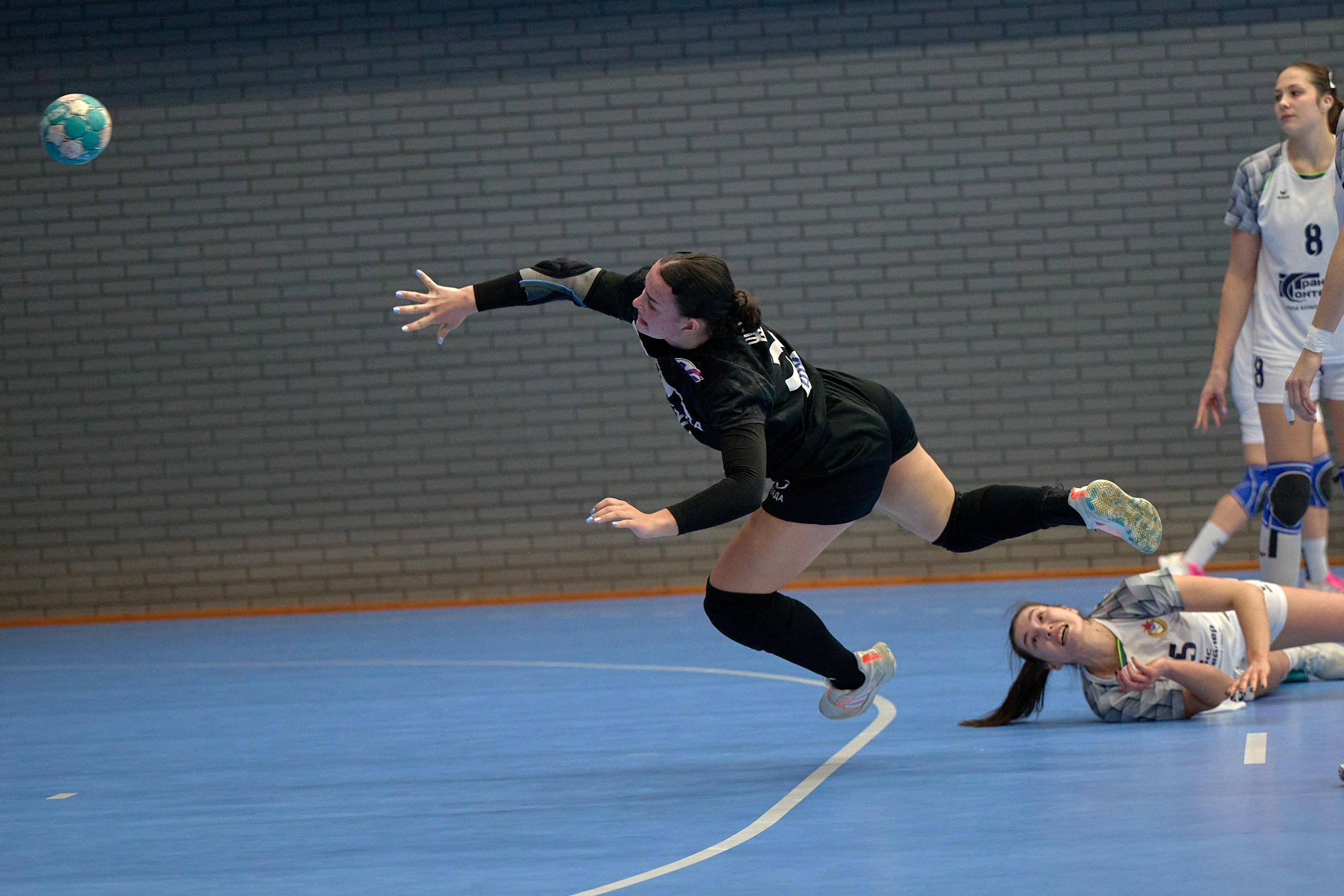 Гандбол. OLIMPBET Суперлига. «Университет» — «ЦСКА». Спортивный репортажный фотограф в Ижевске Сергей Мерзляков