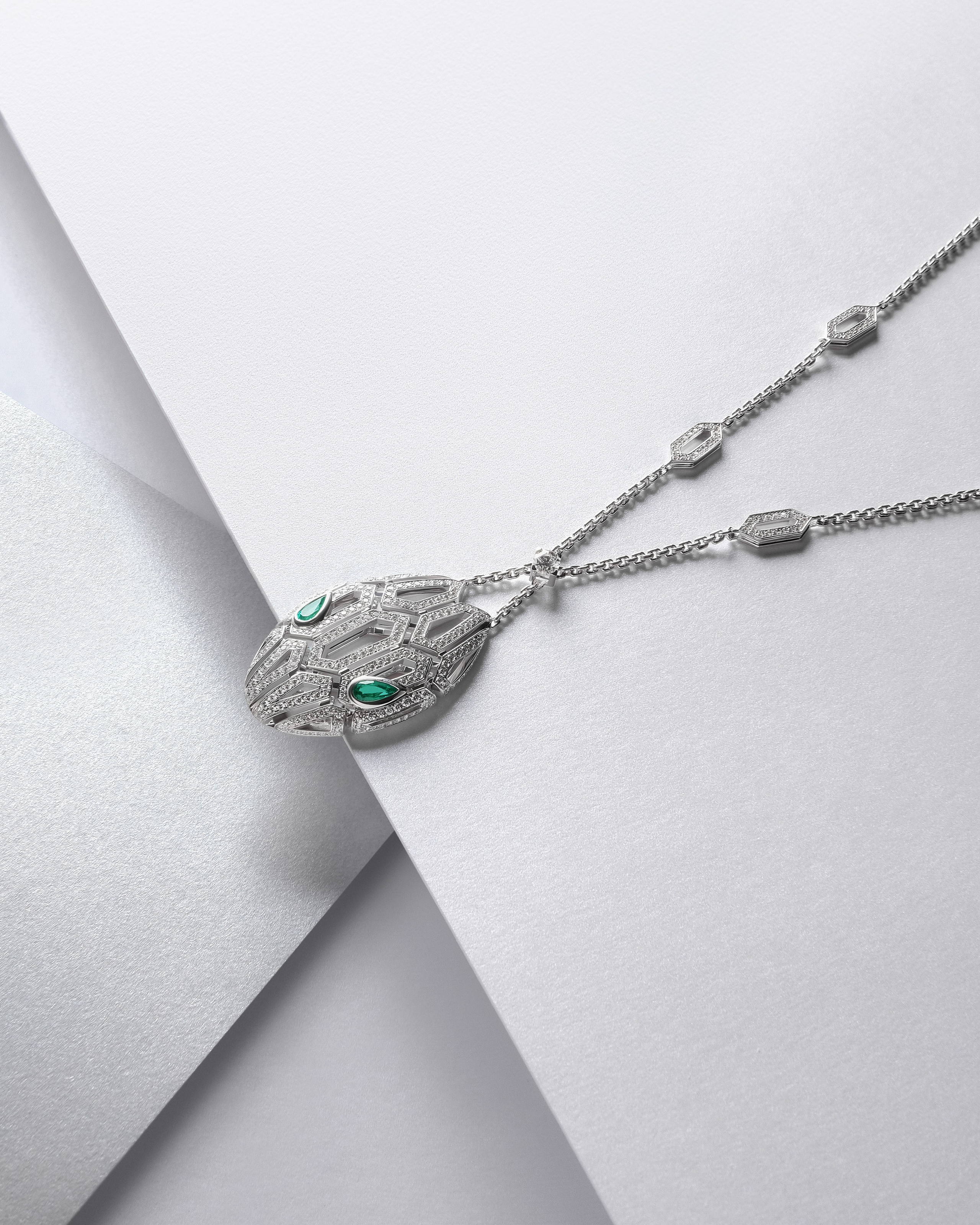 Фотосъемка ювелирных украшений. Предметный фотограф в Москве Анастасия Шаронина