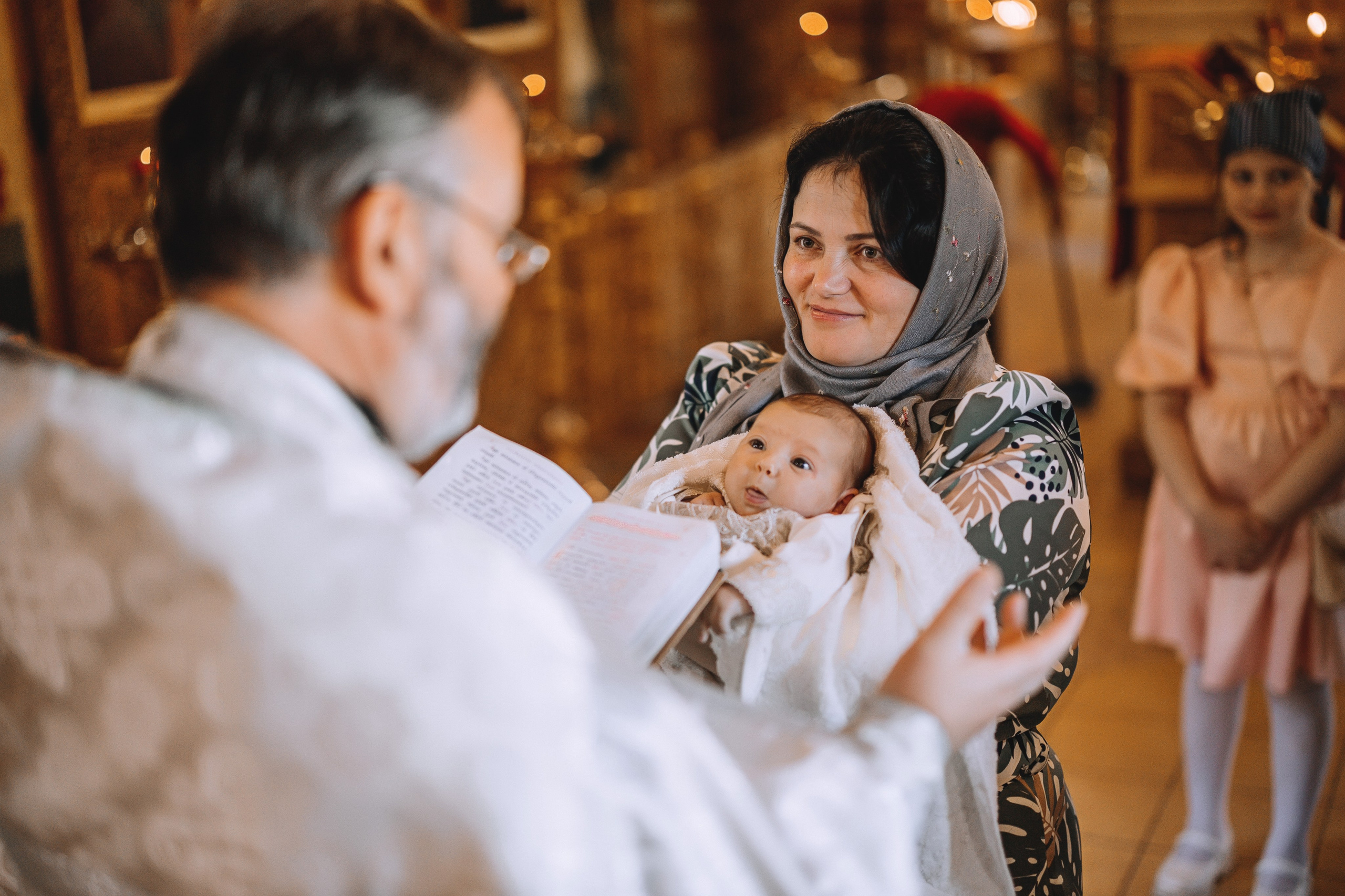 Крещение Елизаветы. Александр Антонов. Профессиональный свадебный, репортажный фотограф в Москве, Подольске. Фото+Видео на любой праздник