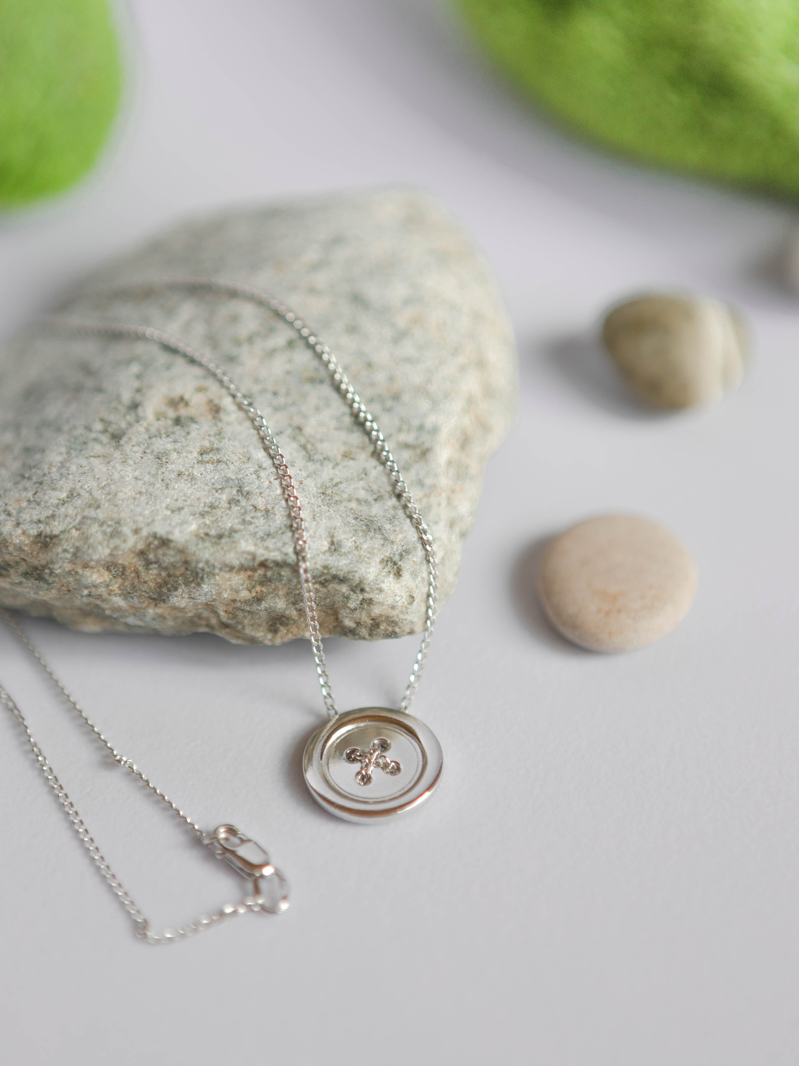 Фотосъемка для маркетплейсов Иваново. Фотокниги и выпускные альбомы в Иваново