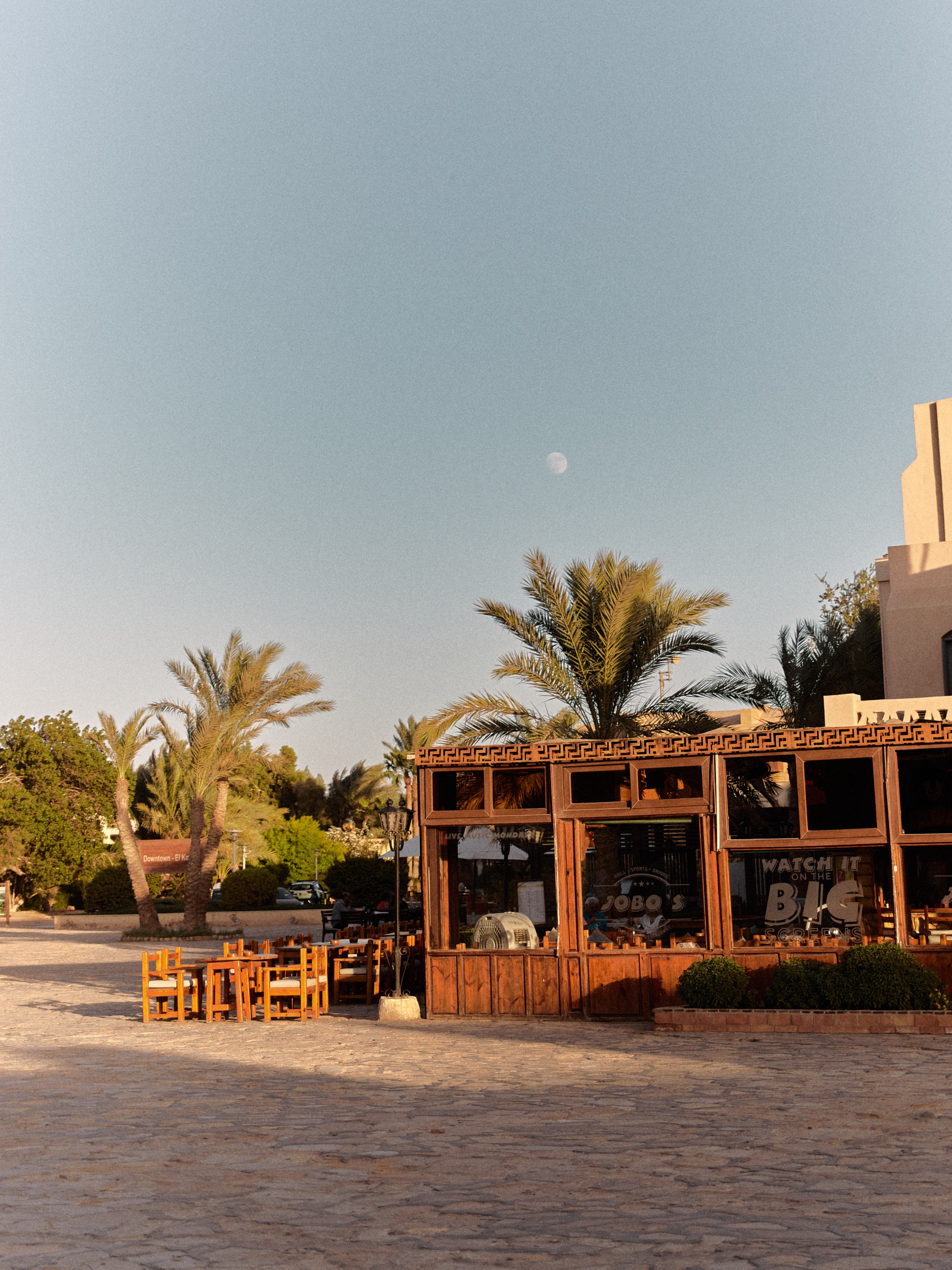 Улицы. Jorgis Talè — photographer, kind person, teacher of arts and other mag