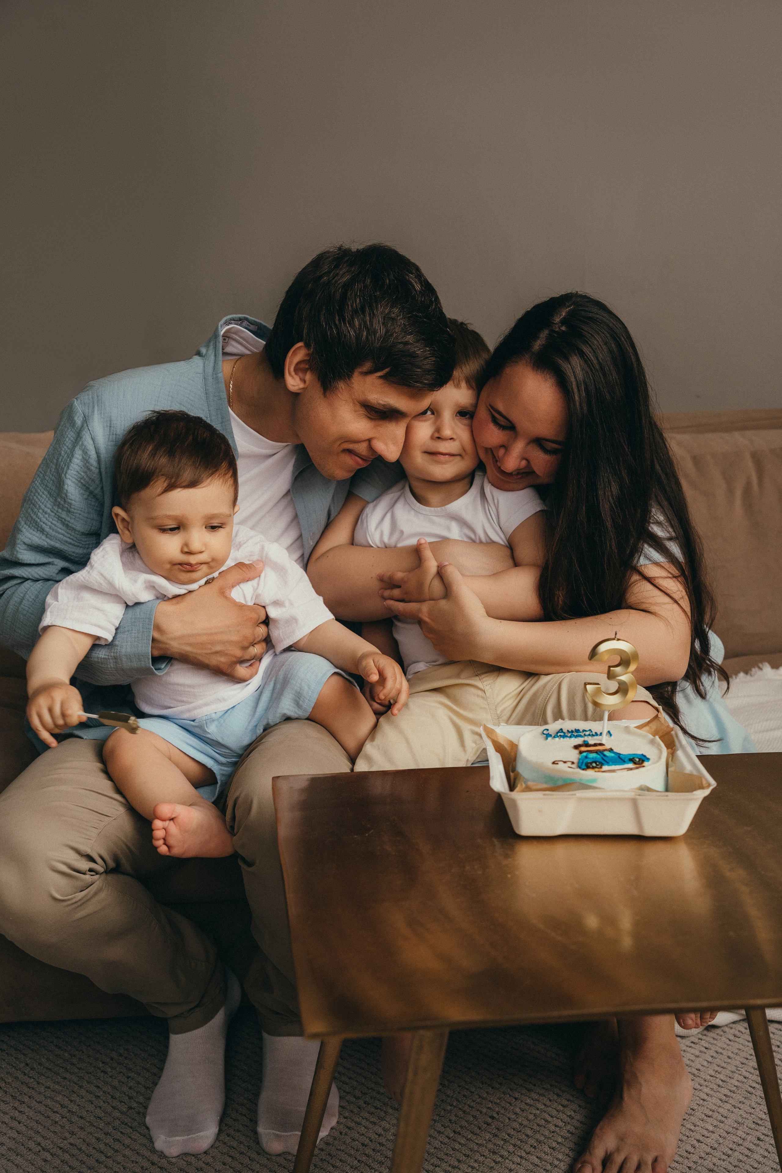 Дима, Настя, Макар и Серофим. Семейный фотограф • Домашние съемки в Нижнем Новгороде