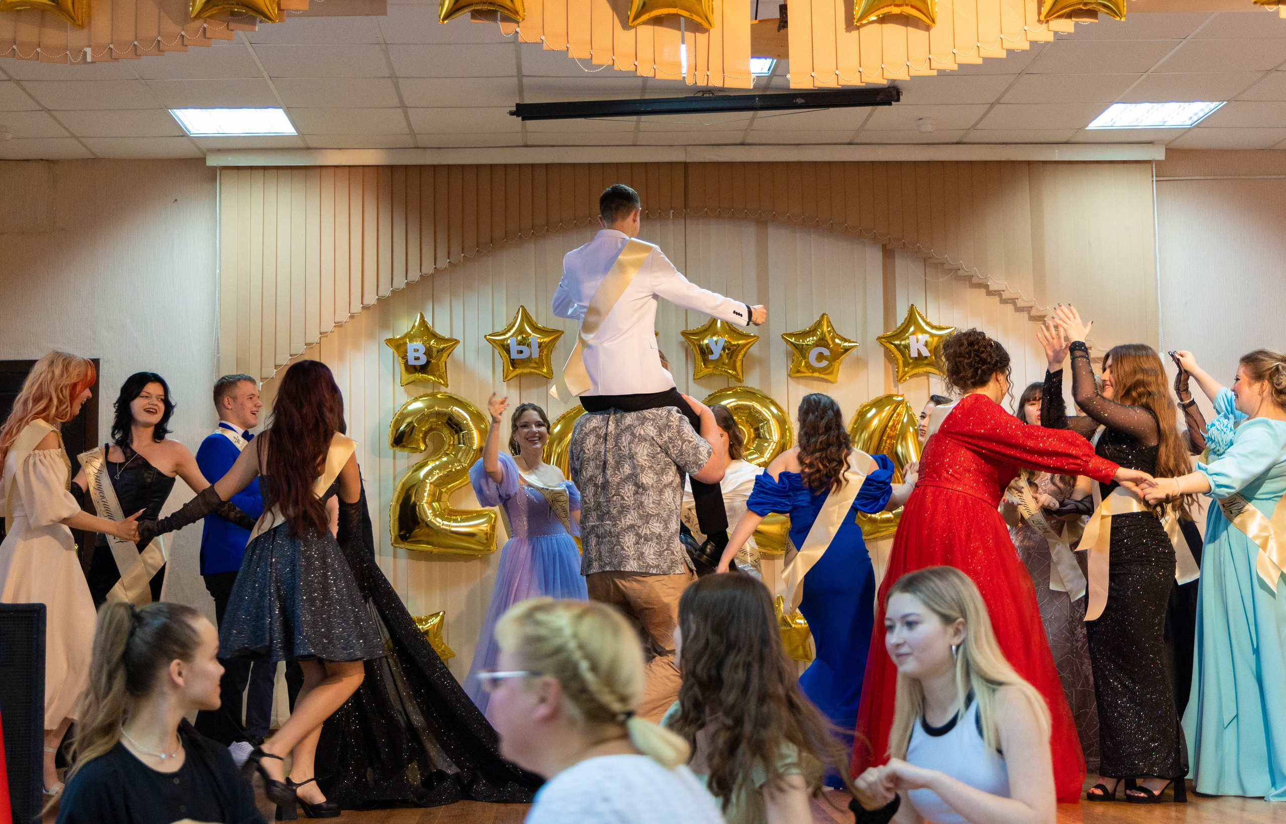 Школа № 5 Липецк. Выпускной 2024. Выпускные альбомы в Липецк