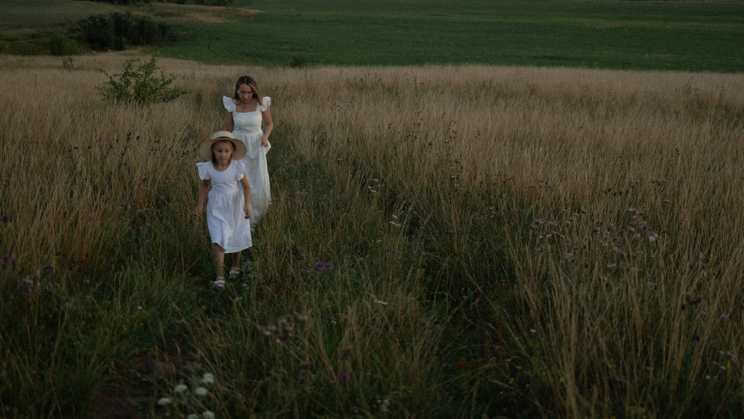 Под облаками. Фотограф Daria Wilner