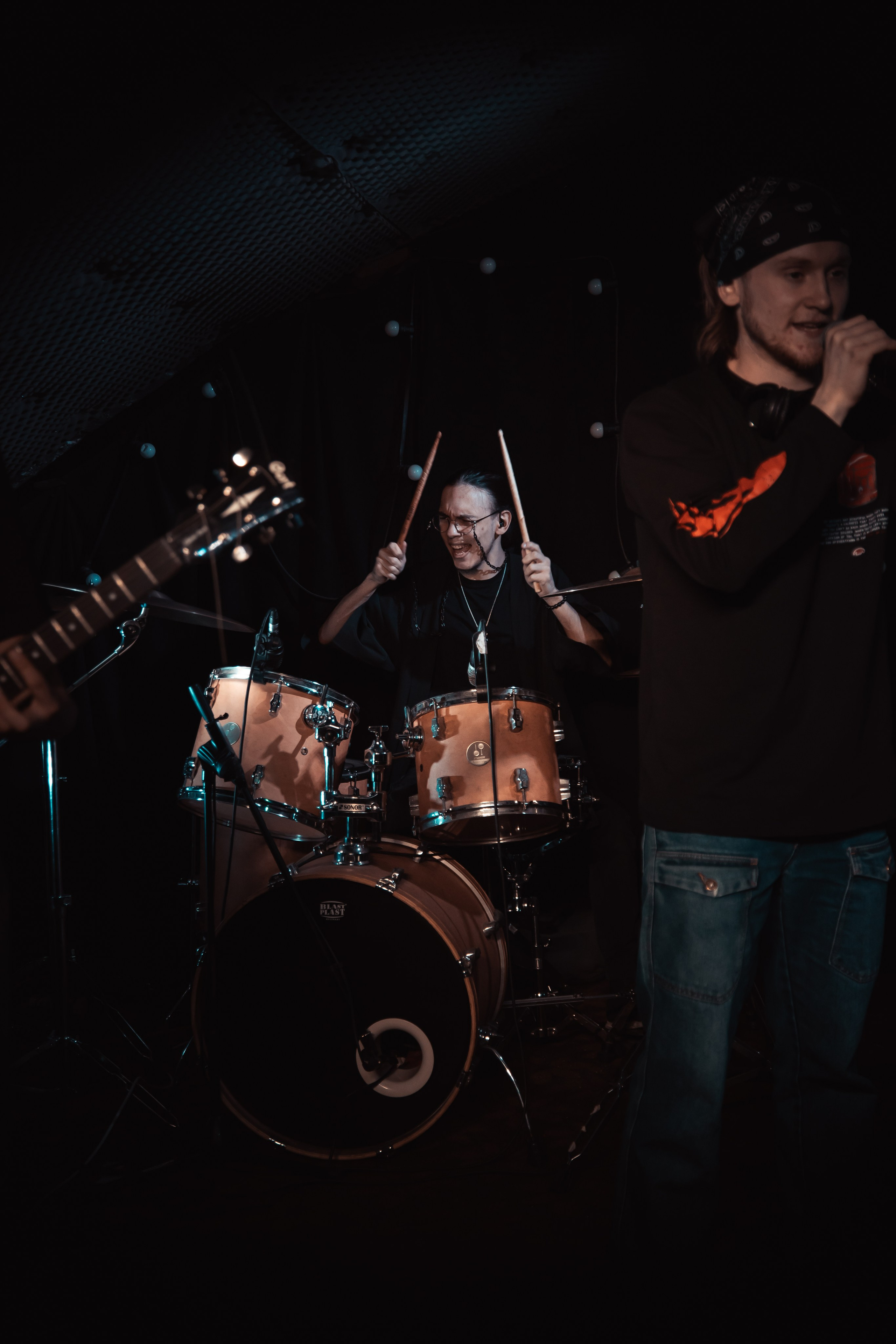 Праймал. Бар «Дело не в тебе», Красноярск, 20.04.2025. Фотограф Регина Крикунова г. Красноярск