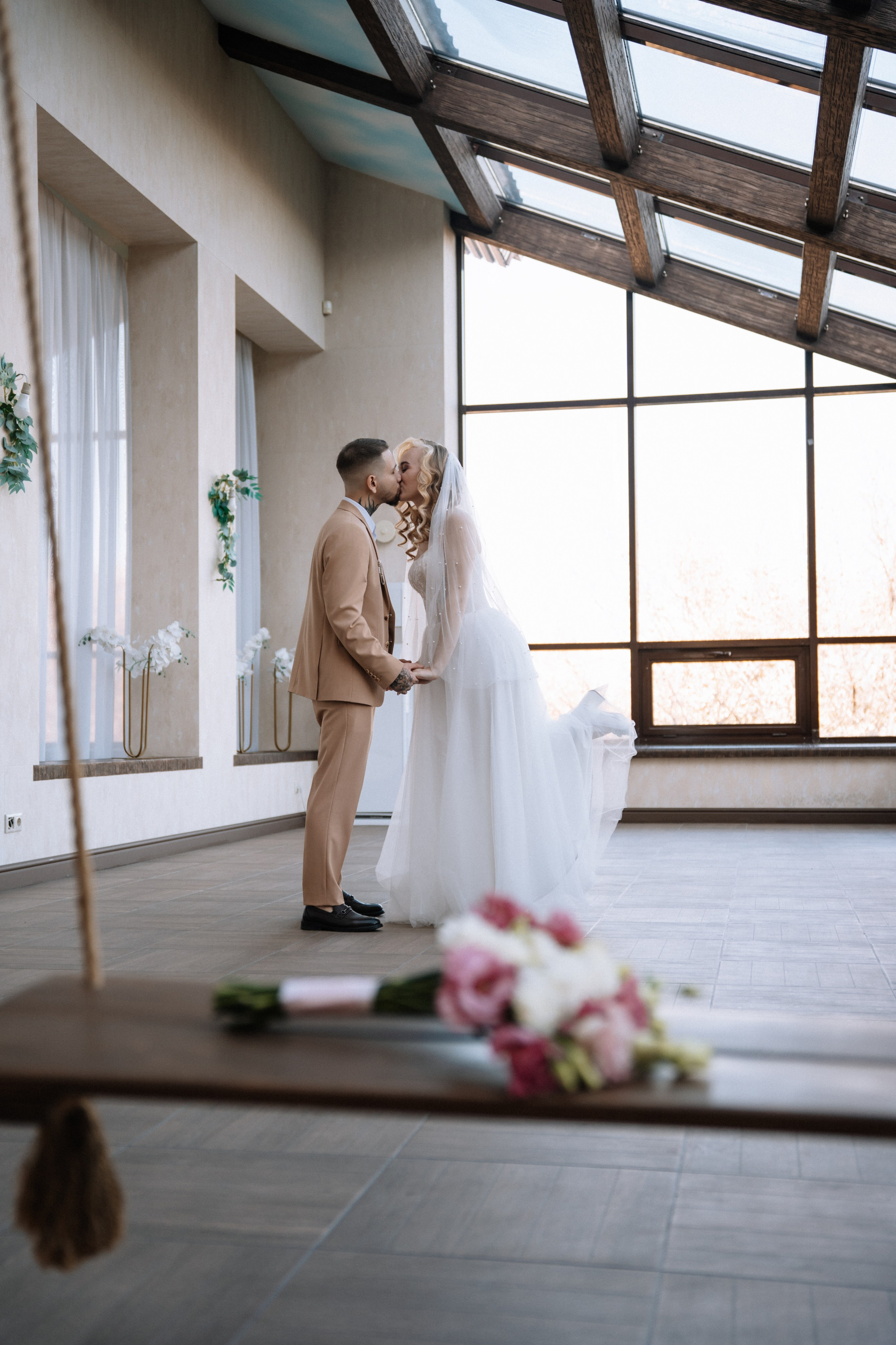 Альбина и Всеволод — Дом на горе. Репортажный (Event) фотограф в Барнауле | Даниил Маркин | Качество и вайб