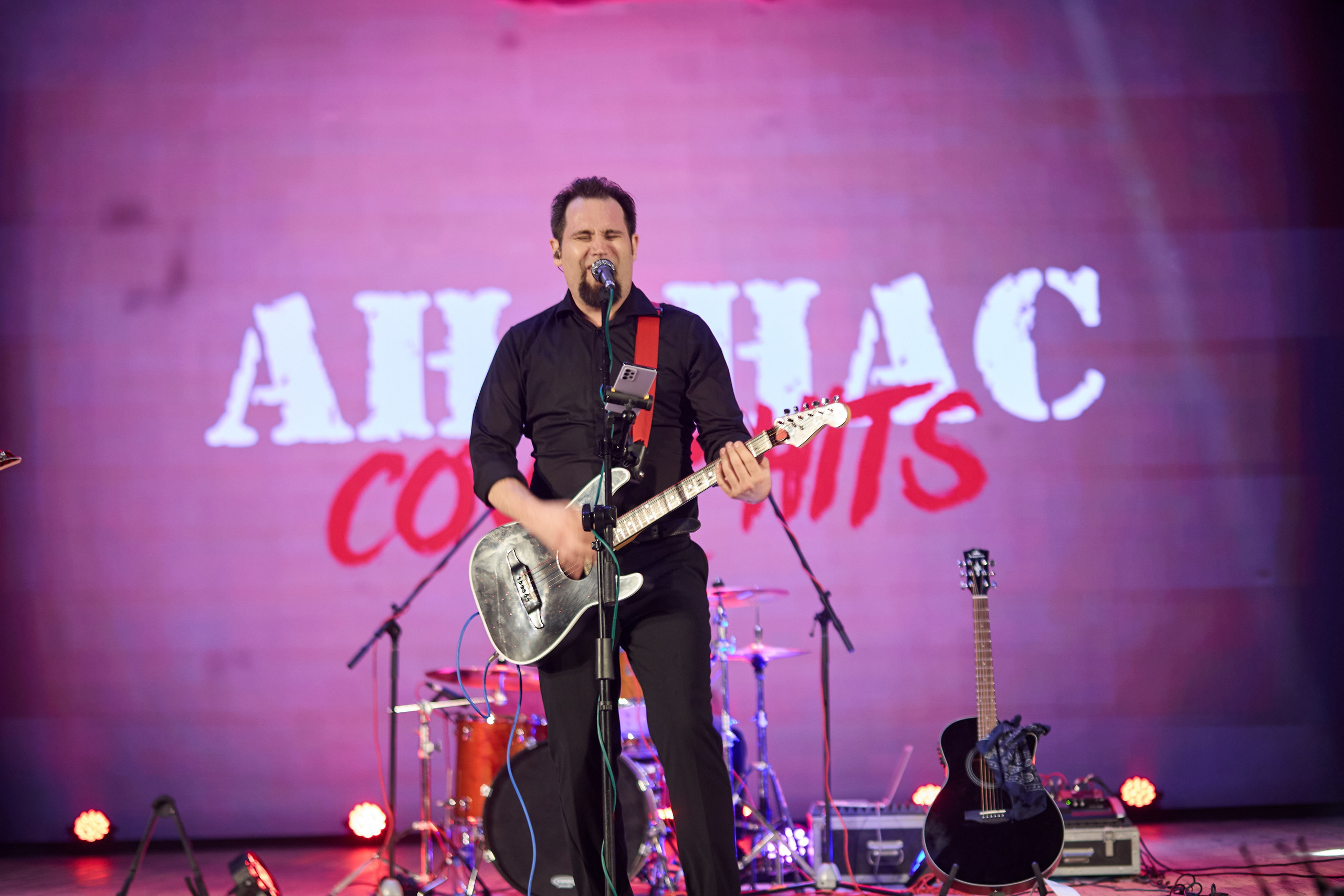 Гр. Ананас концерт 20.02.26. Фотограф видеооператор Пермский край, Пермь, Оса Руслан Саматов