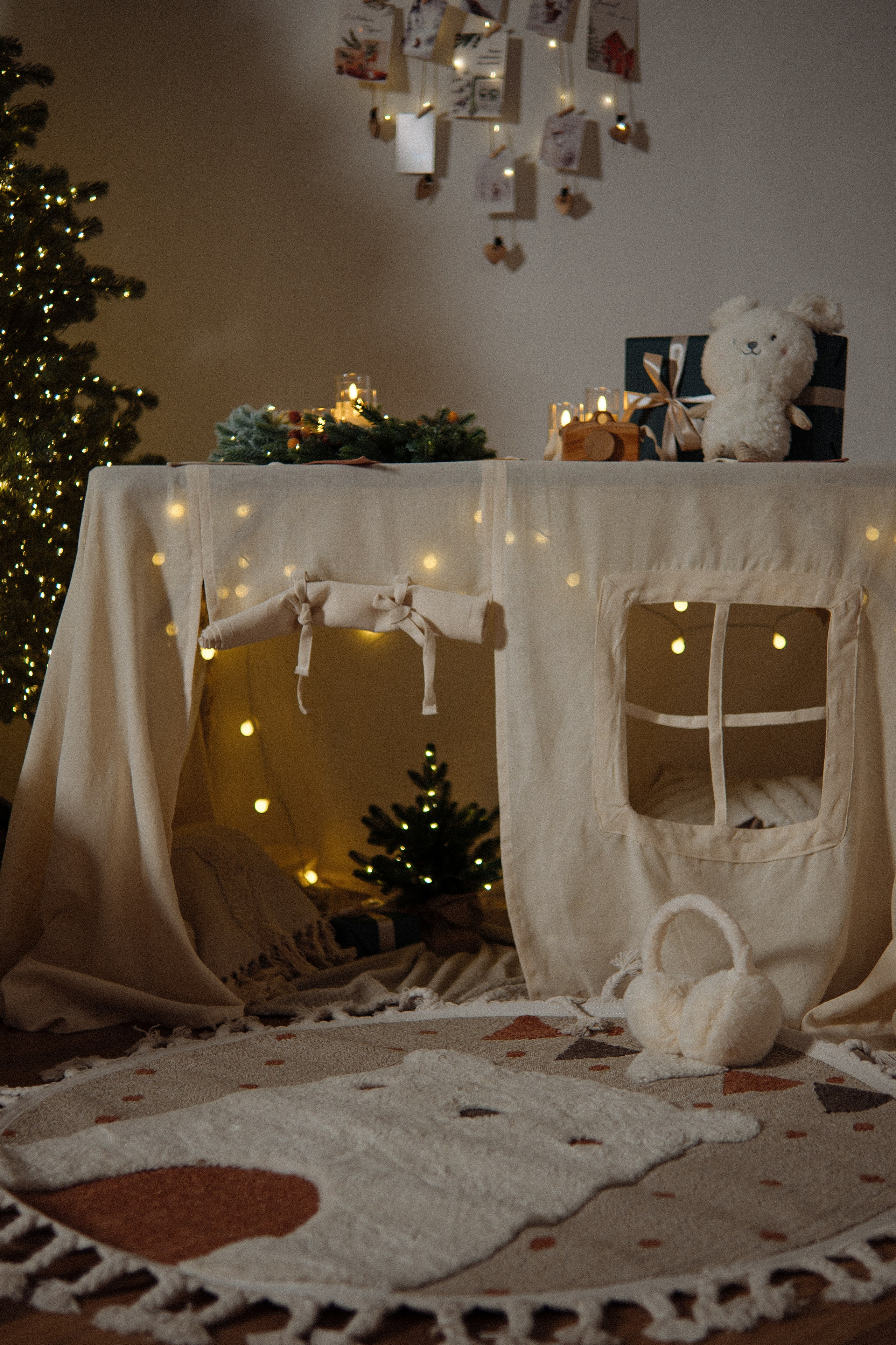 Новогодние декорации в зале AURA. AURA Фотостудия в Нижнем Новгороде