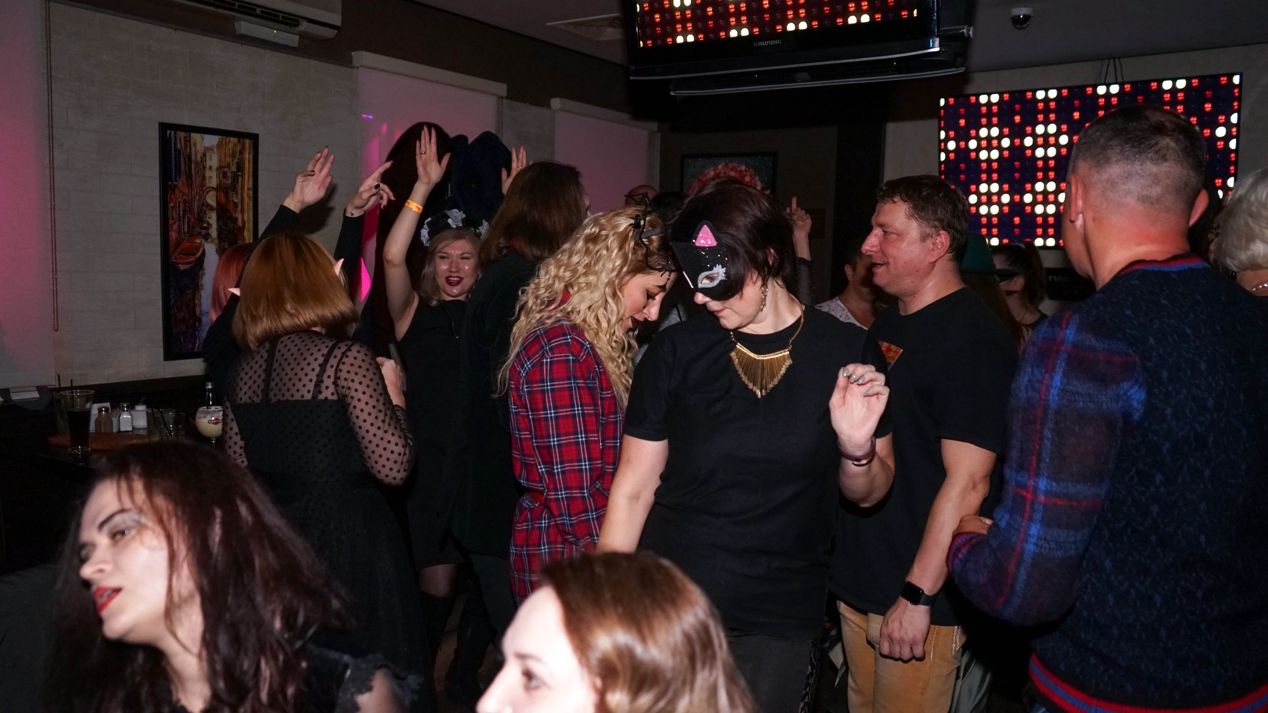 Фандец. Хеллоуиновская клубная вечеринка | 13.11.21. Галерея Фантим