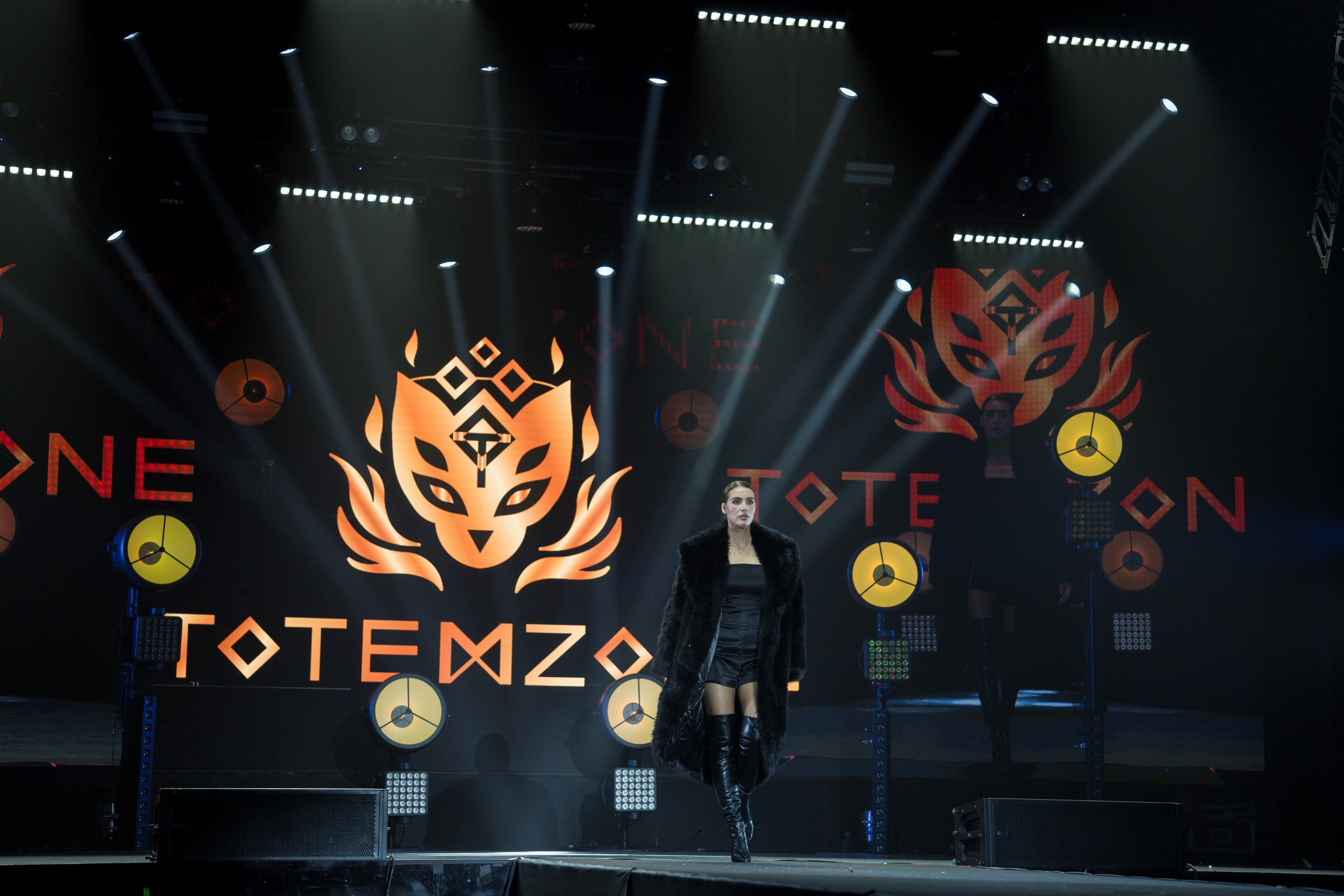 WORLD FASHION GALA 2025. Репортажная съёмка в Санкт-Петербурге, Константин Петров