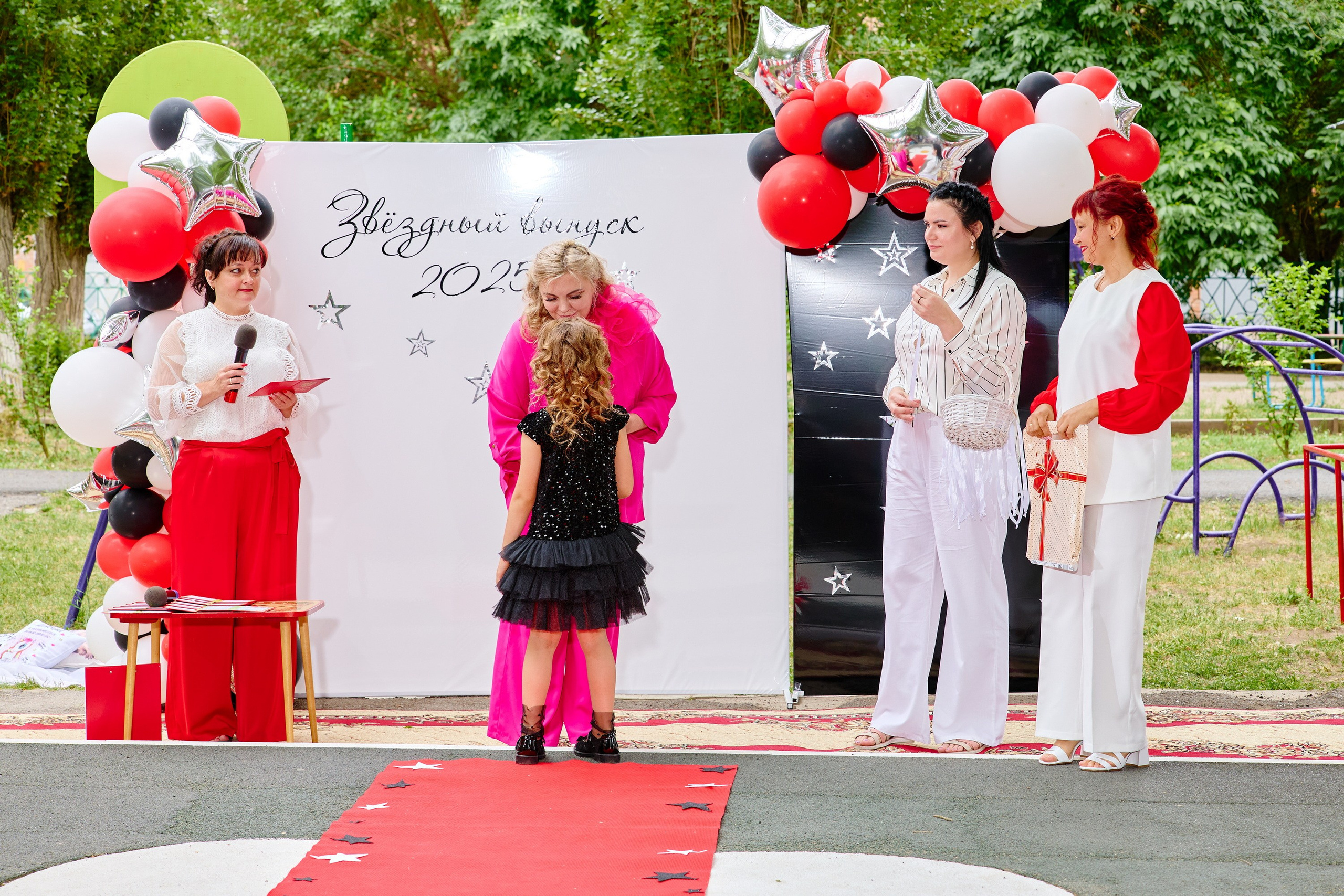 Выпускной 45 сад. Фотограф Выпускные альбомы Таганрог Сергей Коробченко