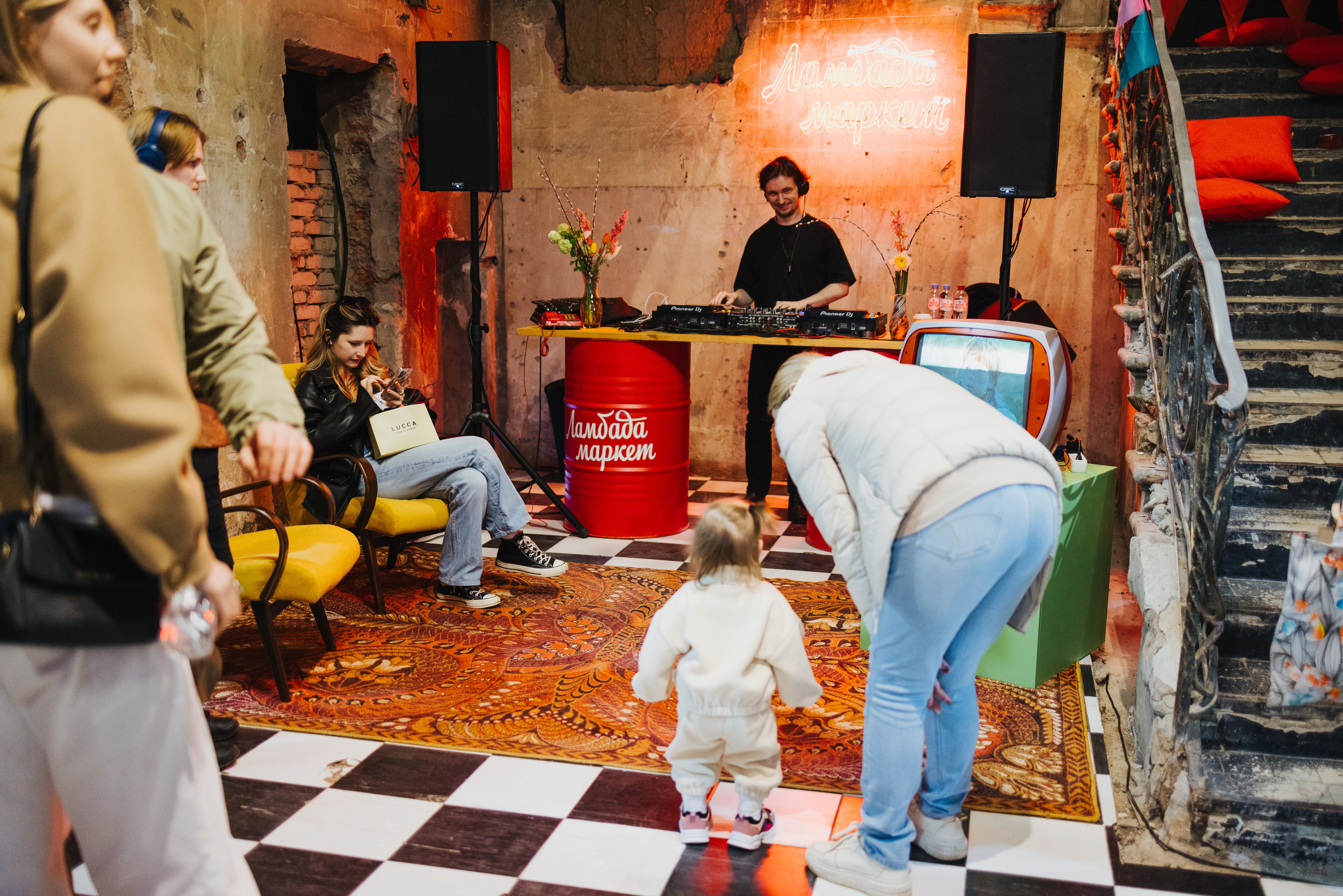 28–29 апреля 2024 в Типографии Сытина / День 1/ фото Валерий Белобеев. Фотоотчеты «Ламбада-маркета»