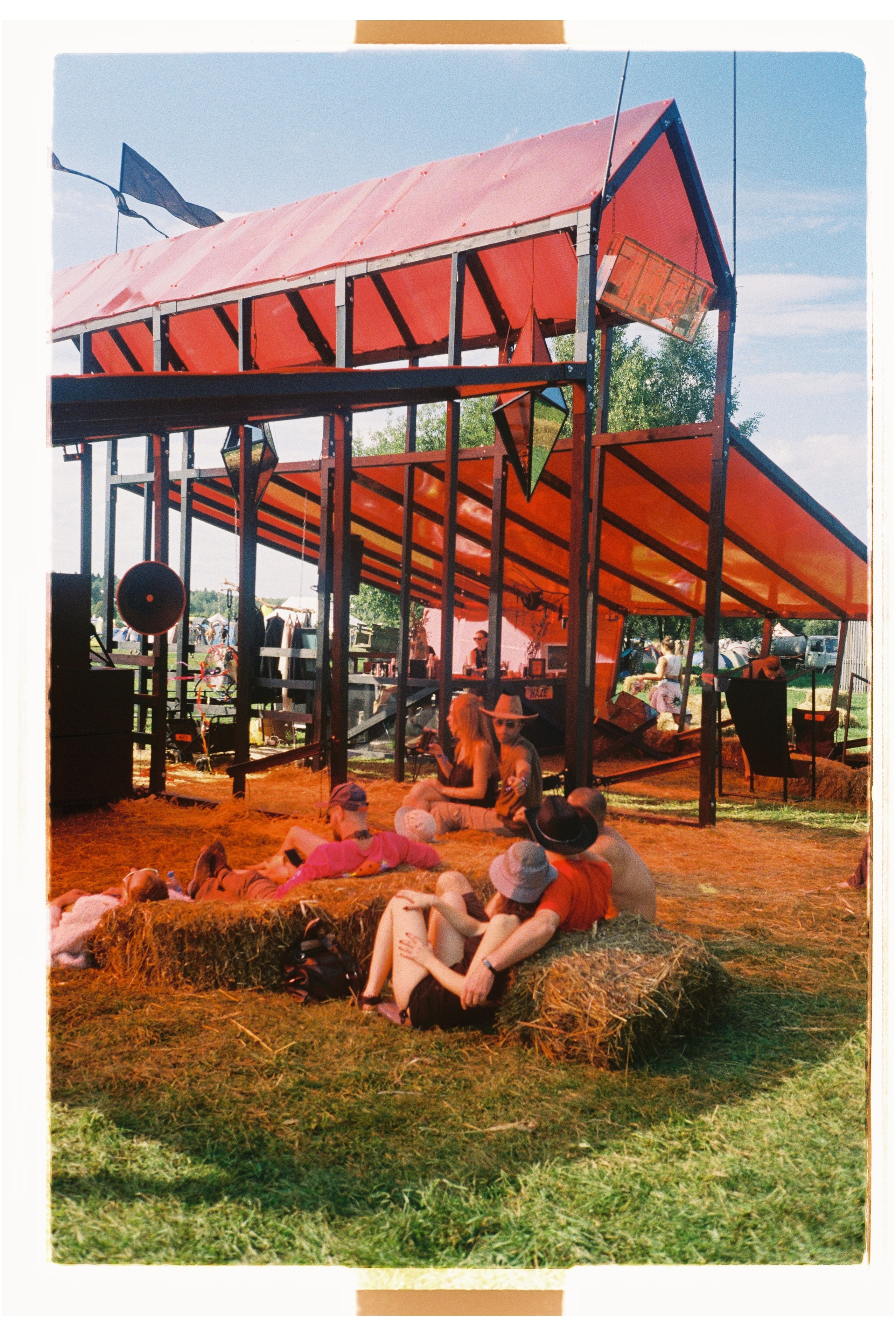 Signal 2024. @tomrus: Рустам Шагиморданов — фотограф