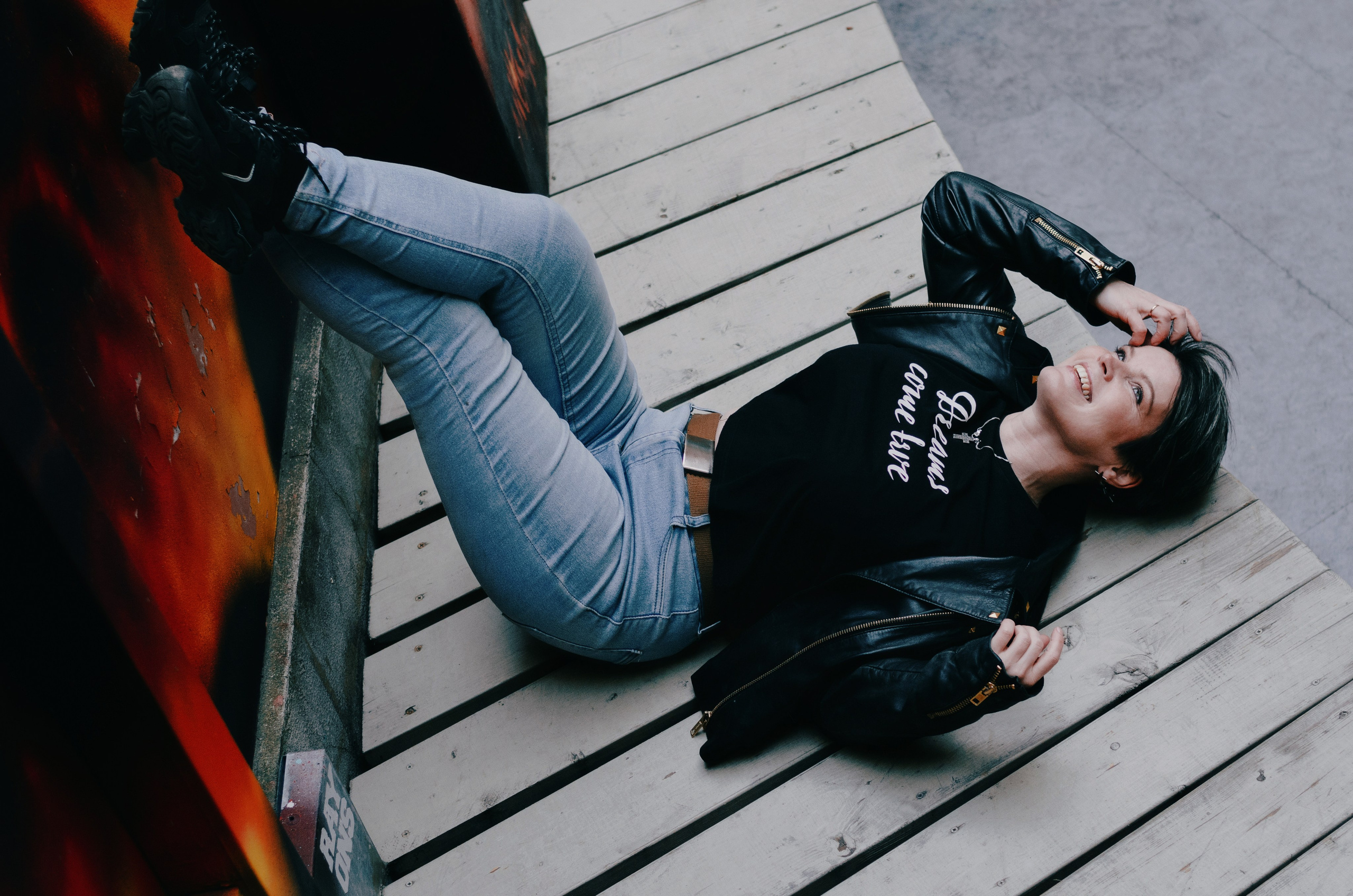 Фотопрогулка с Л. в ее новом образе. Портретный и репортажный фотограф в Санкт-Петербурге Варвара Жукова