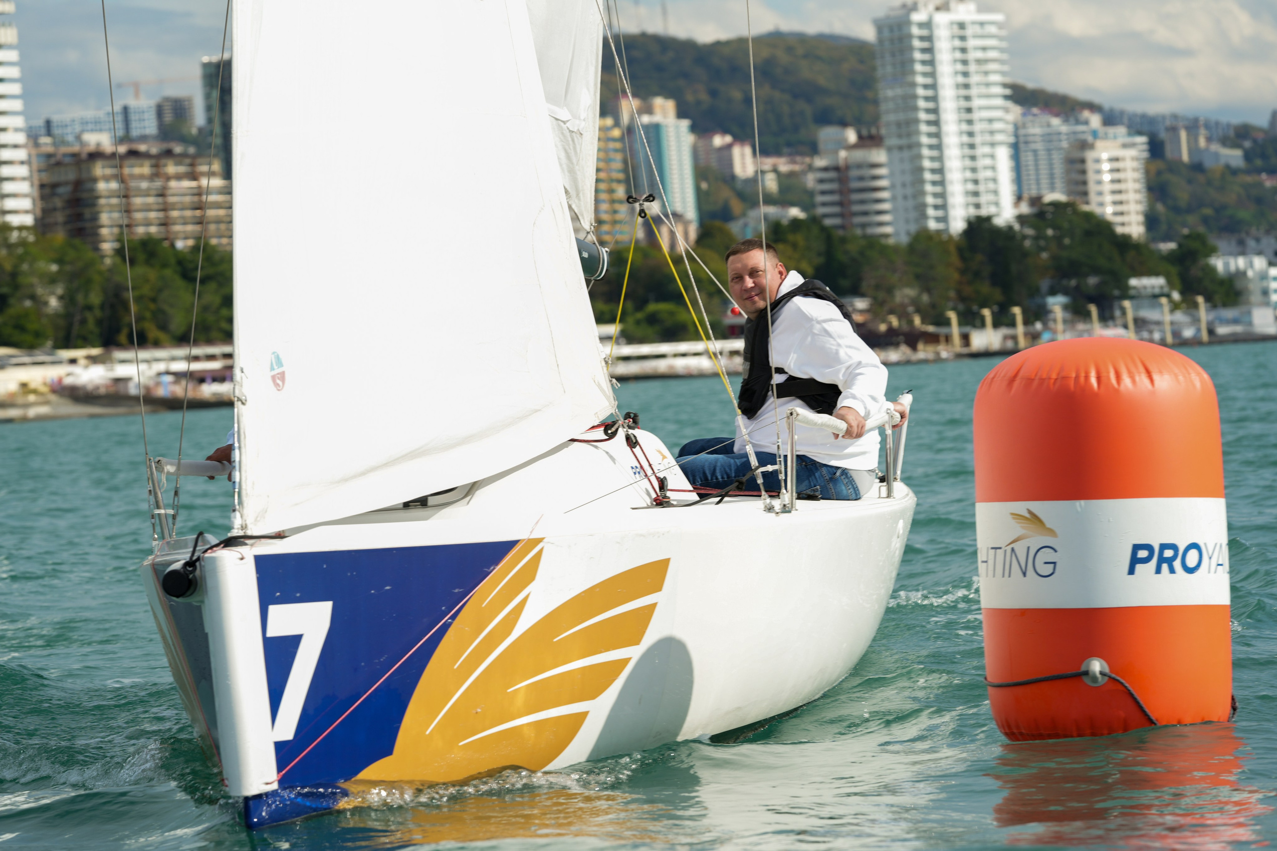 Яхтенная регата для компании Агрегатка. Репортажный фотограф в Красной Поляне и Сочи Павлюченко Екатерина
