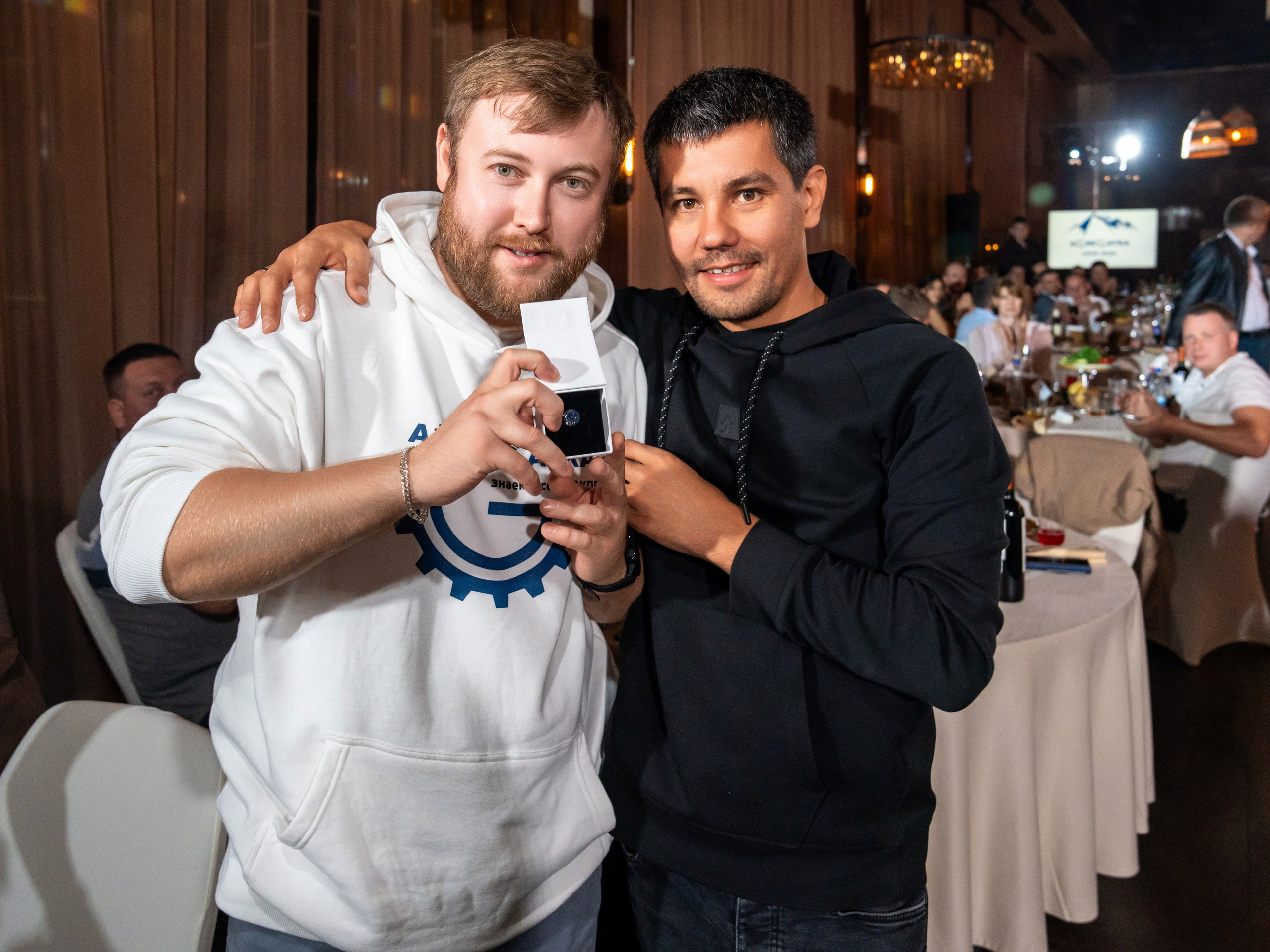 Гала-ужин для компании «Agregatka». Репортажный фотограф в Красной Поляне и Сочи Павлюченко Екатерина