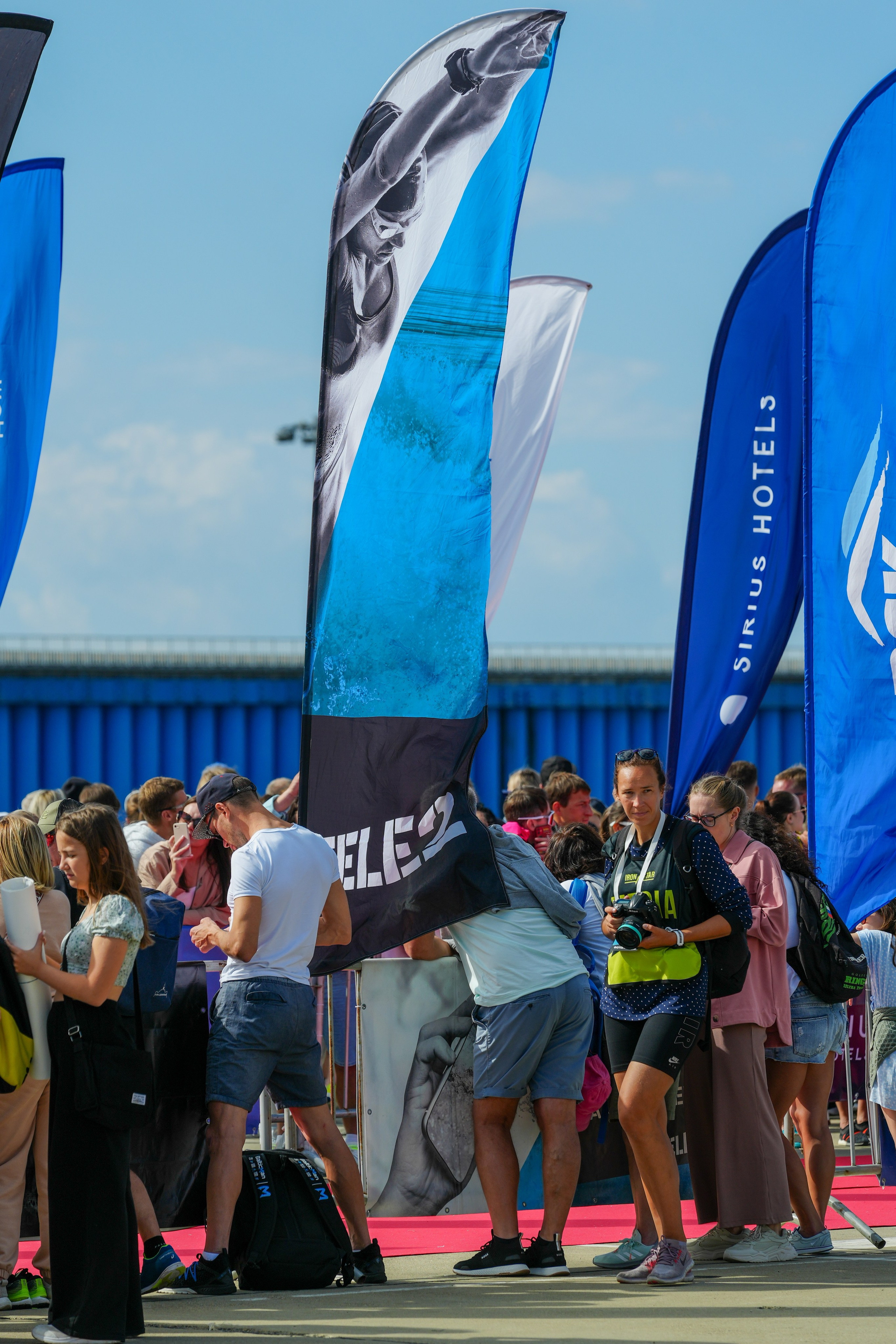 Фотоотчет партнерской интеграции для компании TELE2 на фестивале Ironstar. Репортажный фотограф в Красной Поляне и Сочи Павлюченко Екатерина