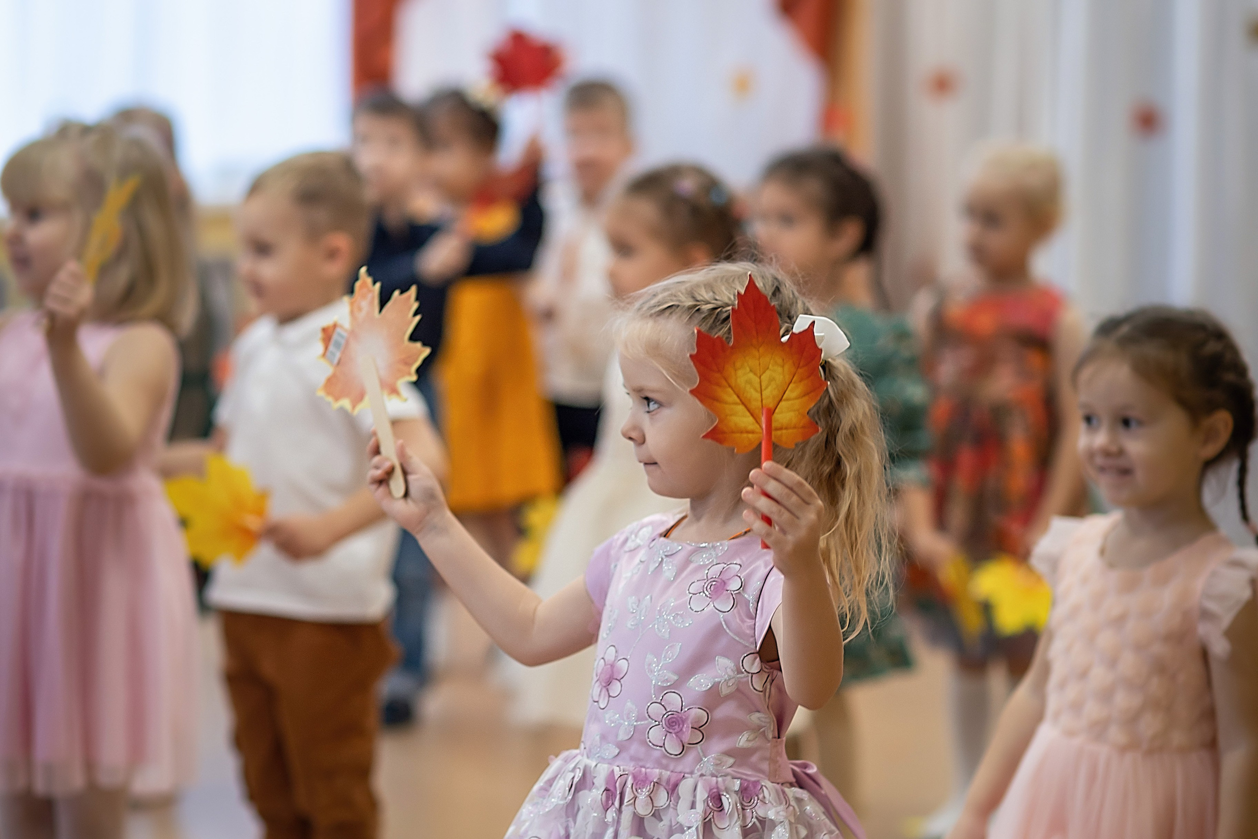 Волшебный зонтик осени_2023 год. Семейный фотограф в Санкт-Петербурге