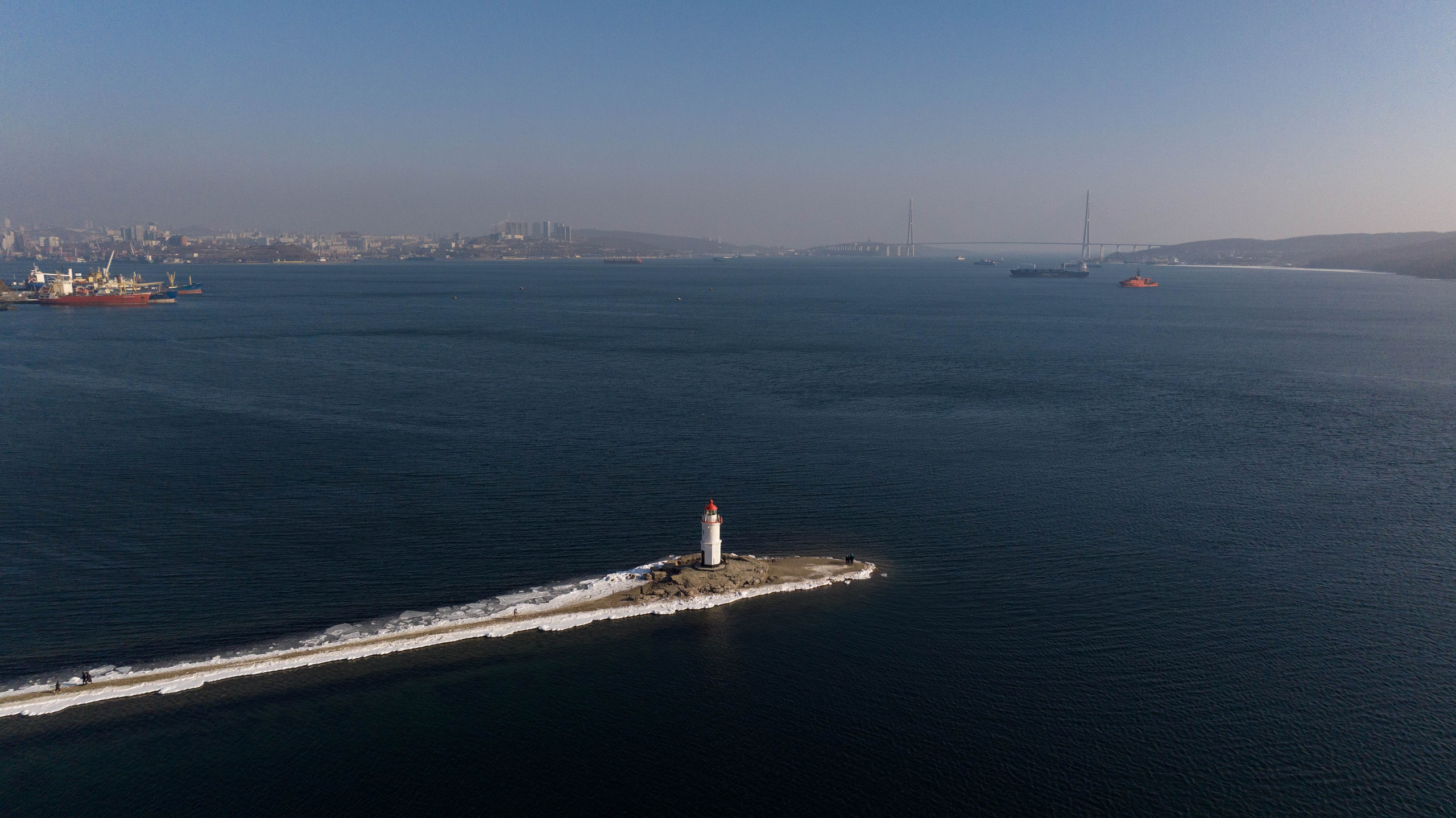 Маяк Токаревского. Турист оптимист