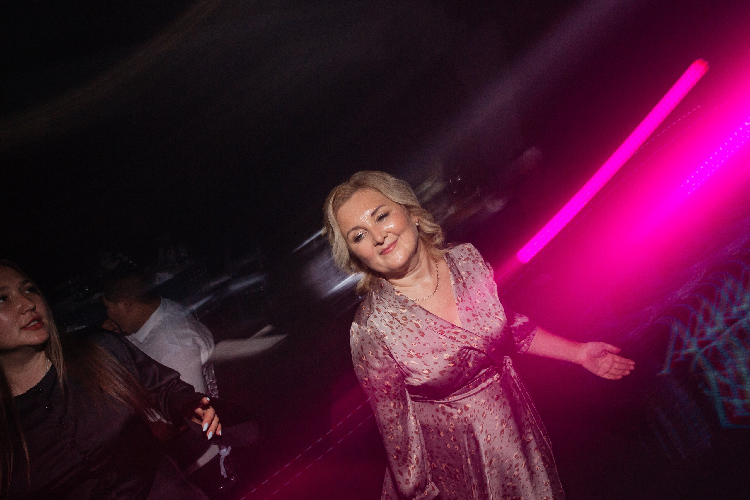 Уютная свадьба — Аскар и Катя на Марсовом поле. Свадебный фотограф в Оренбурге Илья Володьков