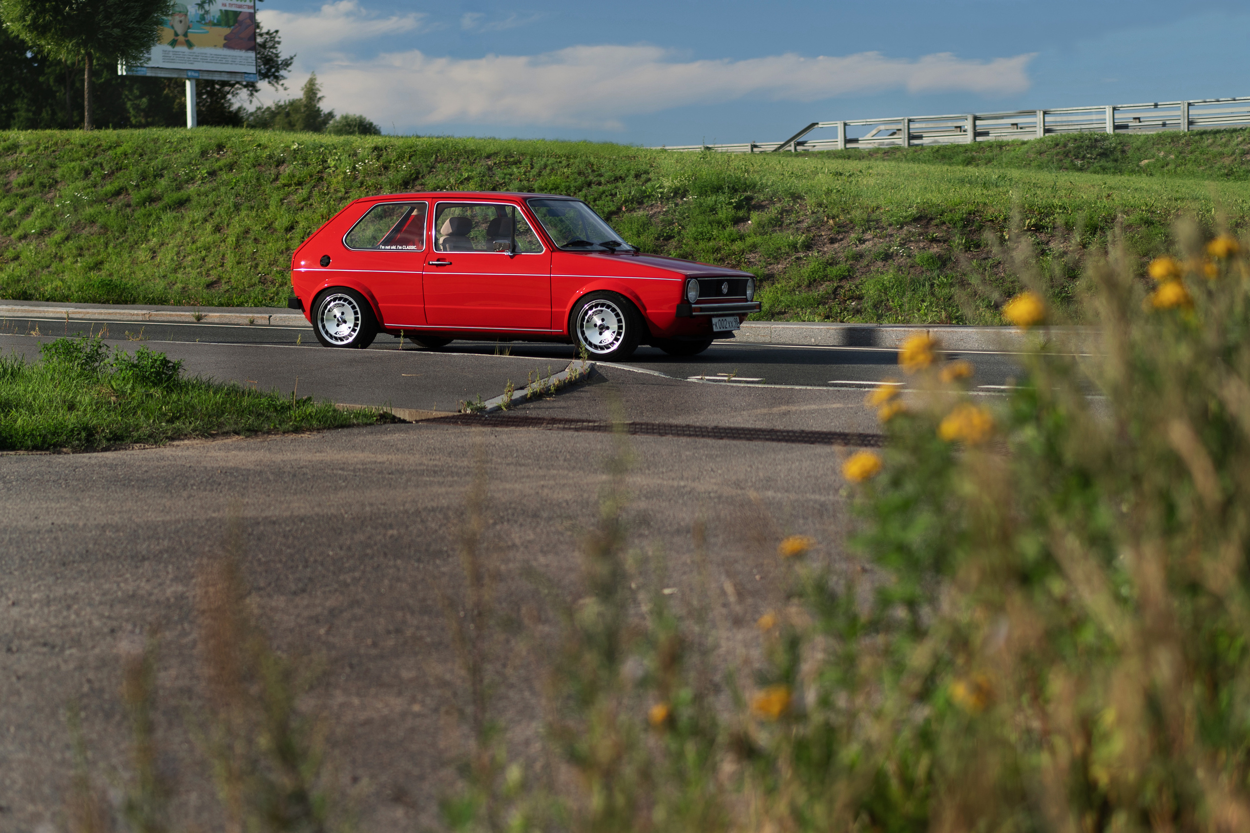 летние фотографии Фольксвагена Гольф