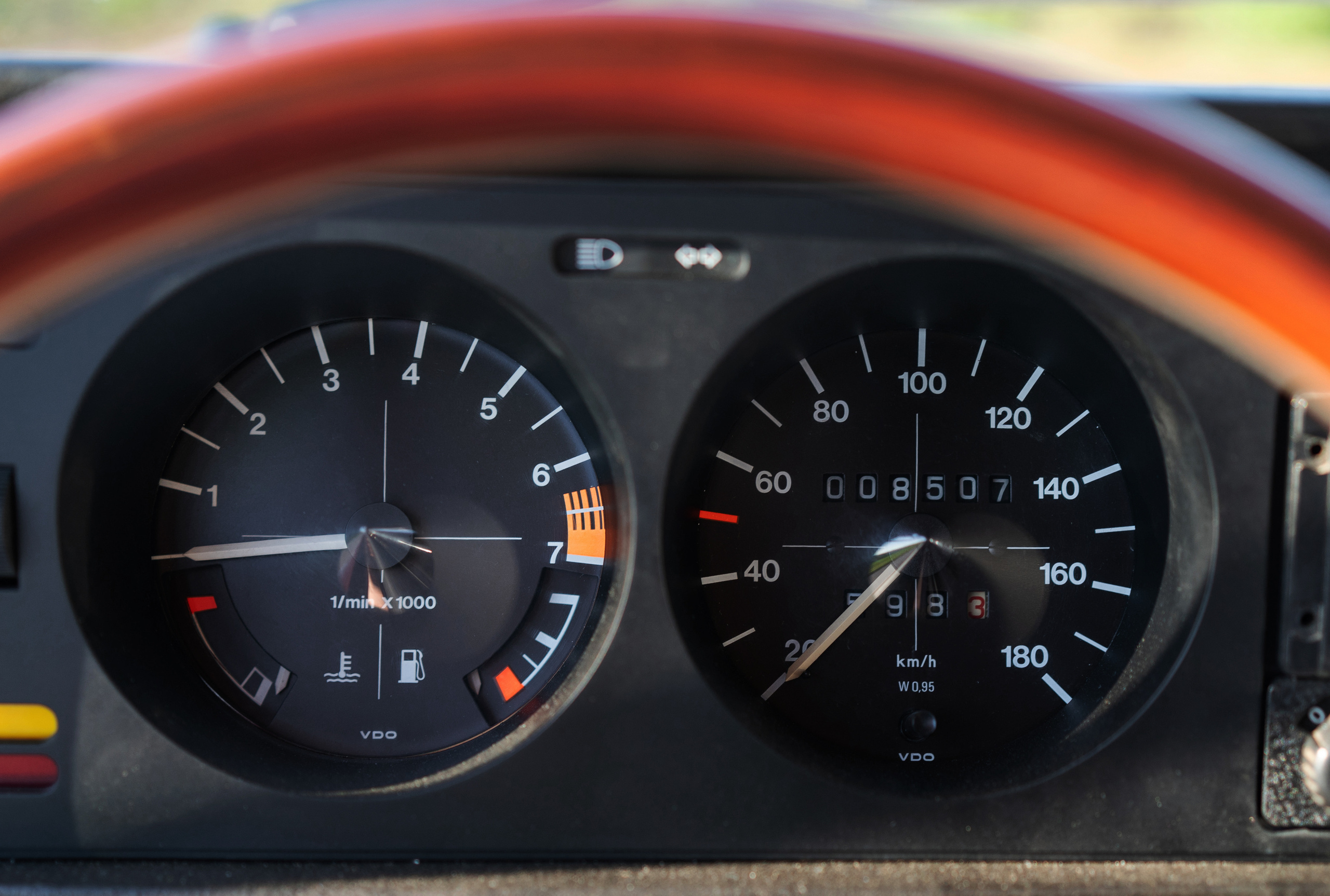 Volkswagen Golf законодатель жанра. Автомобильный фотограф Антон Цырулев