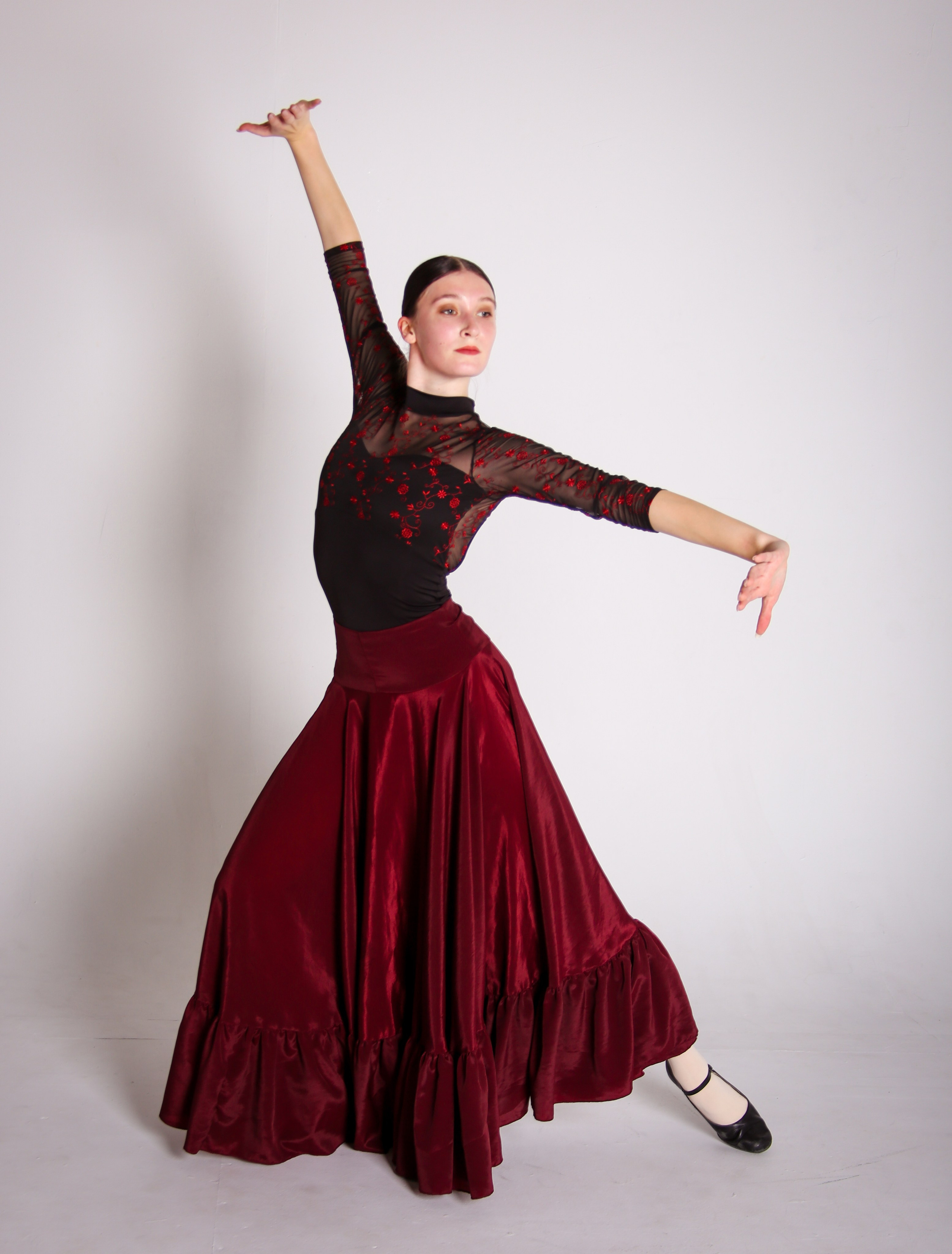 Балерина Екатерина. Фотограф Пермь. Фотосессия в фотостудии Перми и на свежем воздухе