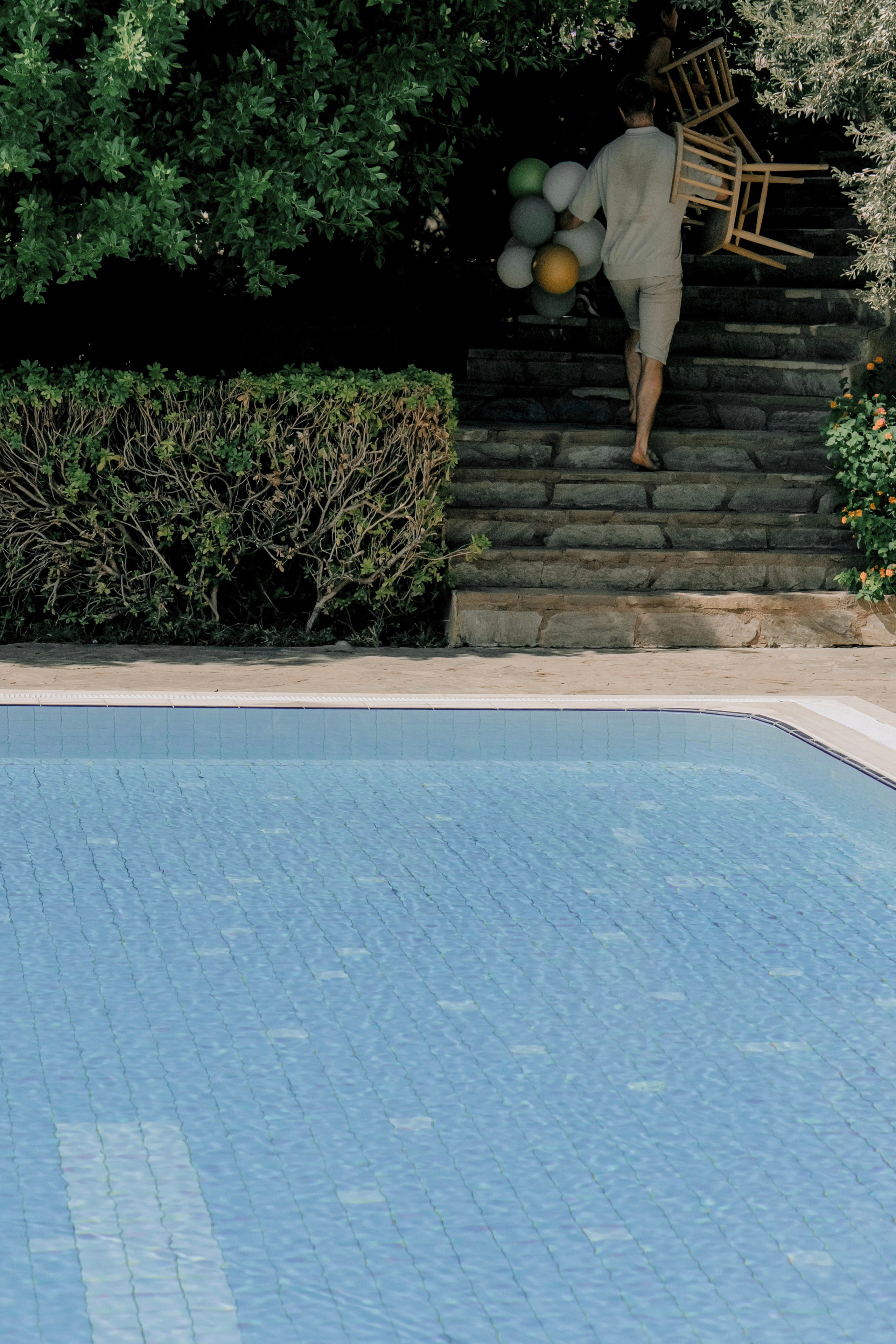 Where tulips meet birch trees. Wedding & Documentary Photographer based in Nuremberg — available across Europe & Turkey | Vitalii Nasonov