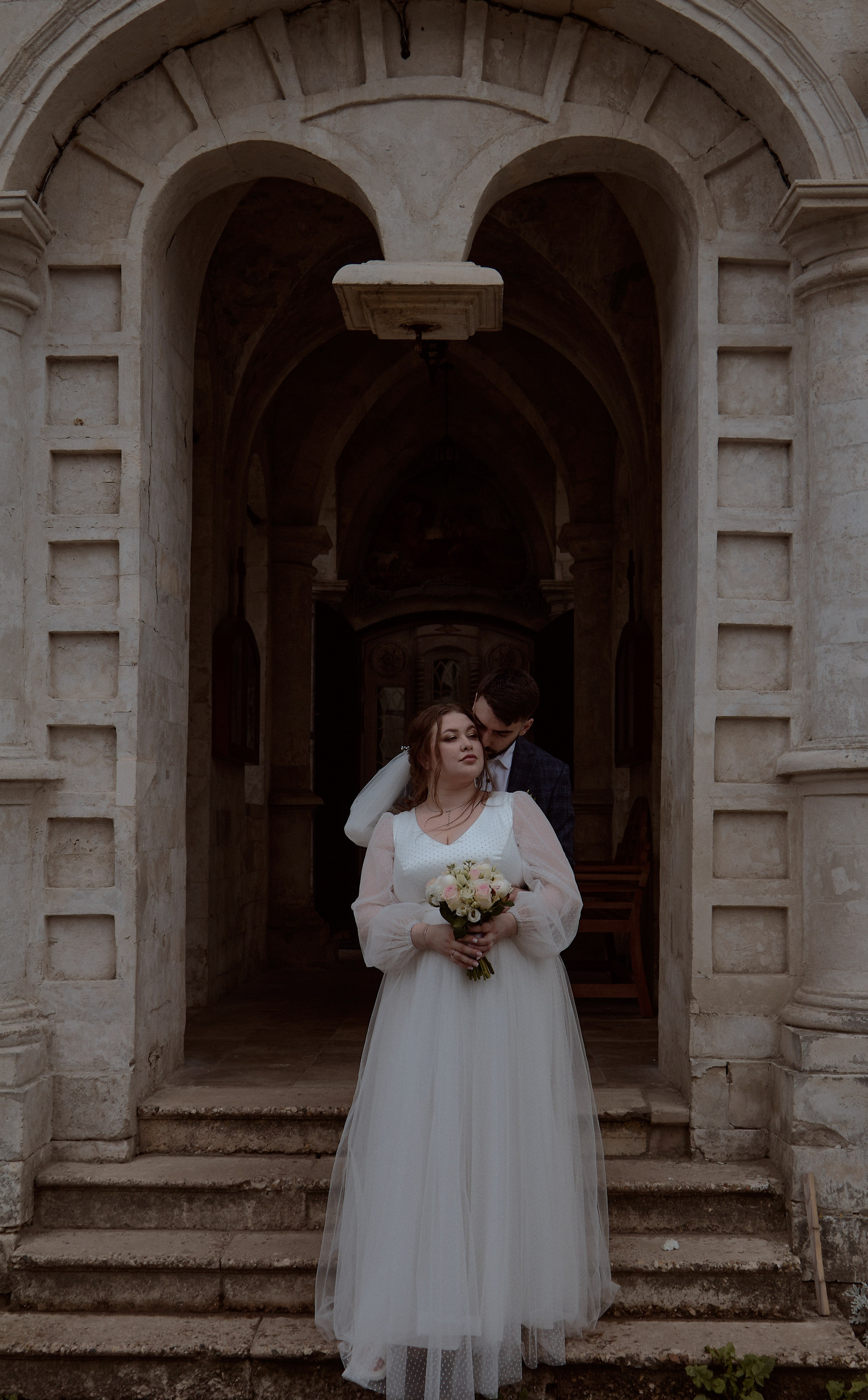 Виктория и Даниэль. Владимирский храм. Фотограф лавстори Москва/МО Приятелева Ангелина