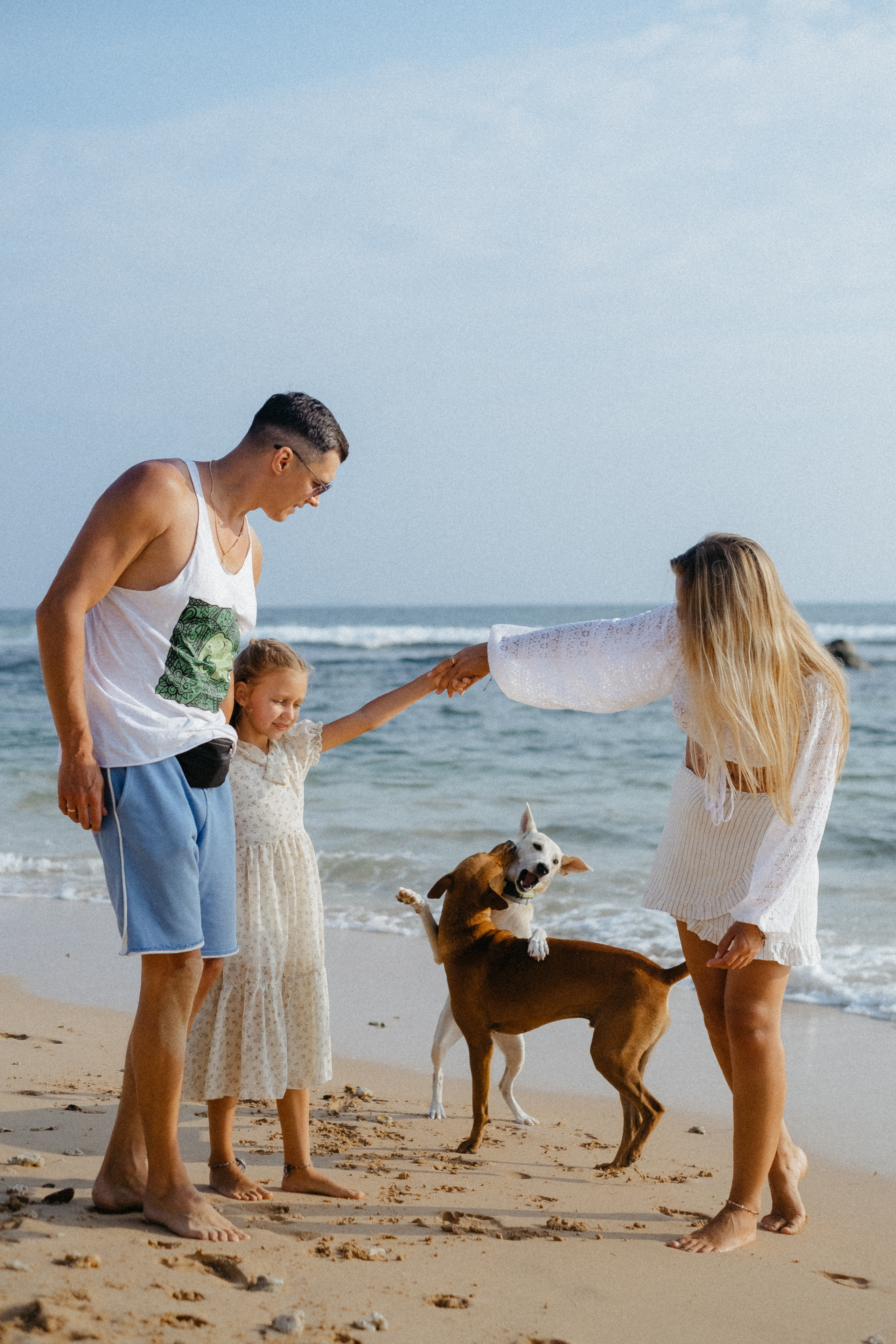 Family. Не смотри на других, смотри внутрь себя