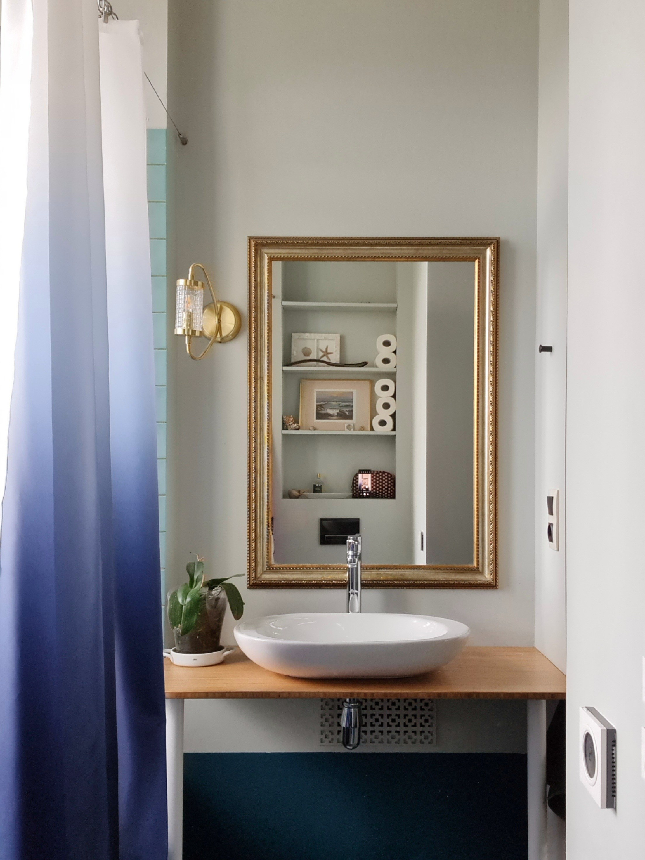 Gallery «IN». Artista Nazarova. Universe strings singing