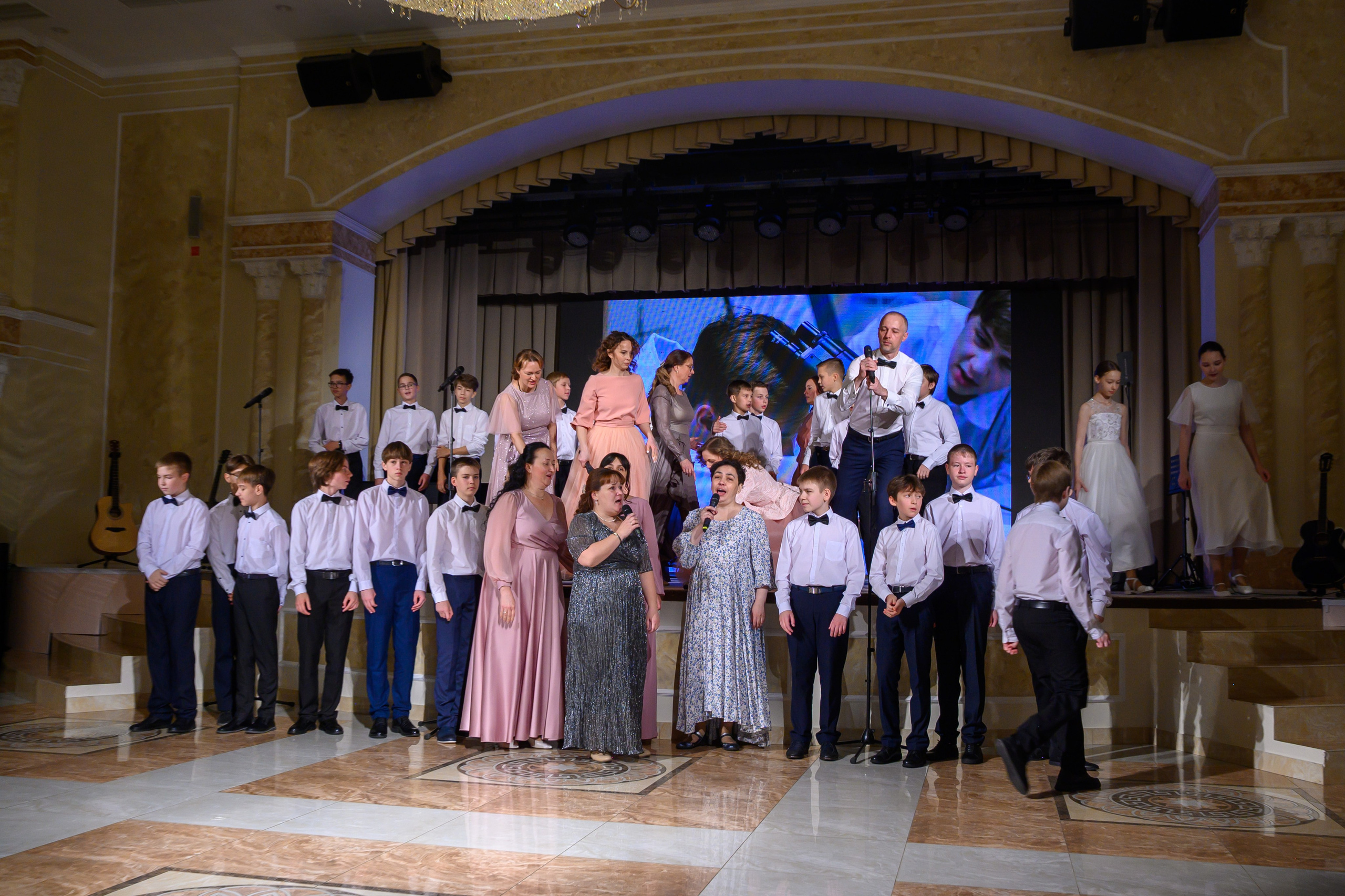 Бал ФМШ 7 класс. Фотограф новорожденных, семейный детский в Тюмени Татьяна Морозова