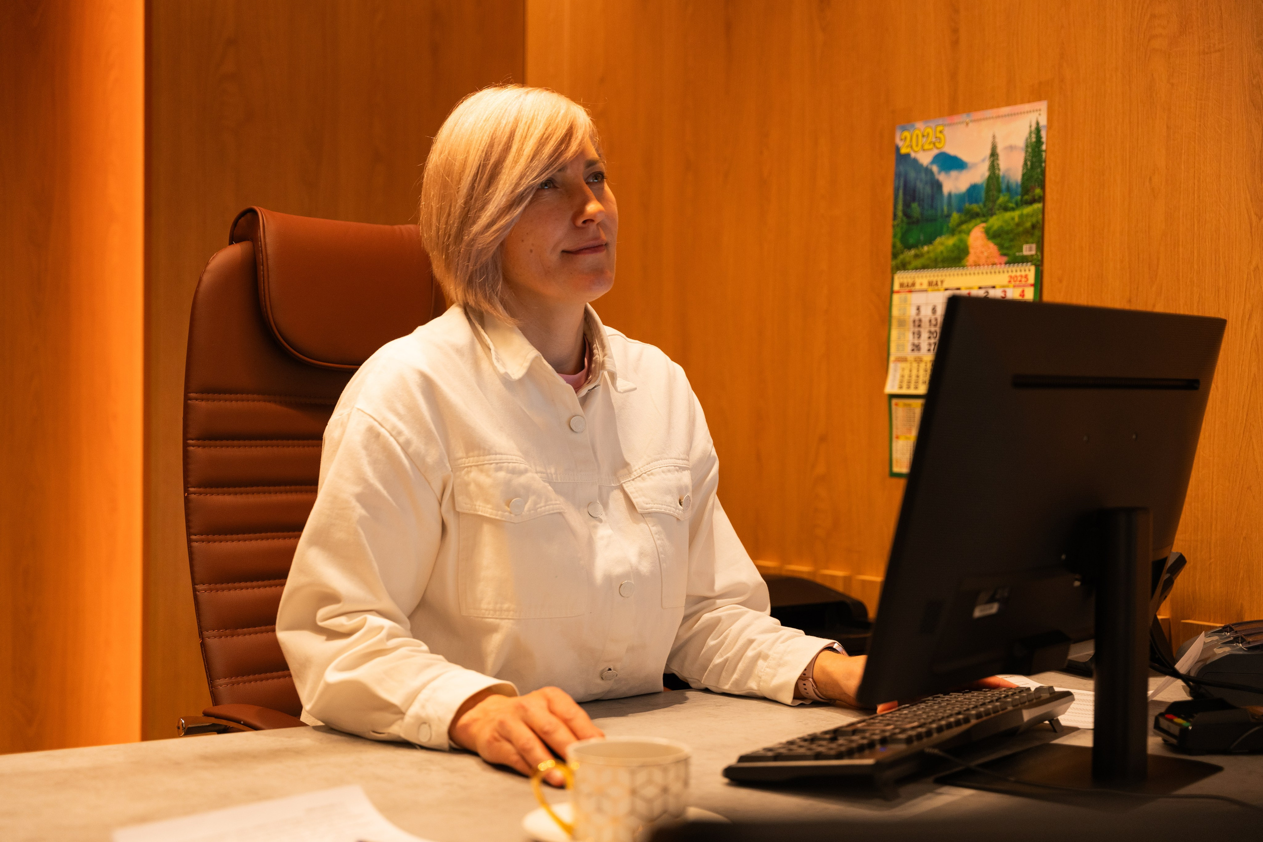 Интерьерная фотосъемка автосалона Elrus в Краснодаре. Zeekr, LiXiang Профессиональная фотосъемка интерьера премиум-автосалона в Краснодаре. Шедевры для Вас! Фотограф и Видеограф в Краснодаре Пахиев Руслан