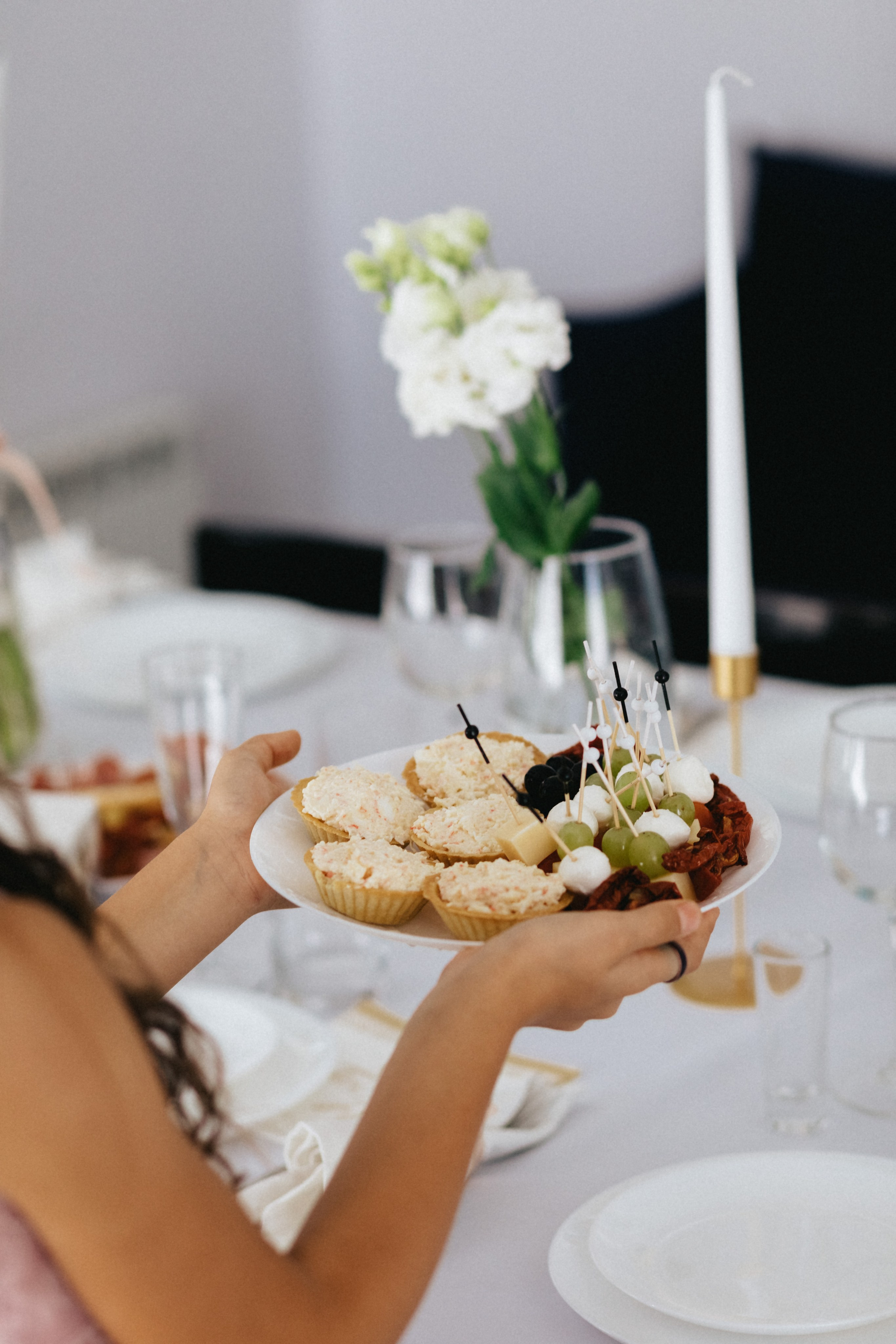 Лиза и Сережа. Роспись и тусовка в коттедже. Свадебный и портретный фотограф в Москве Анастасия Масюк