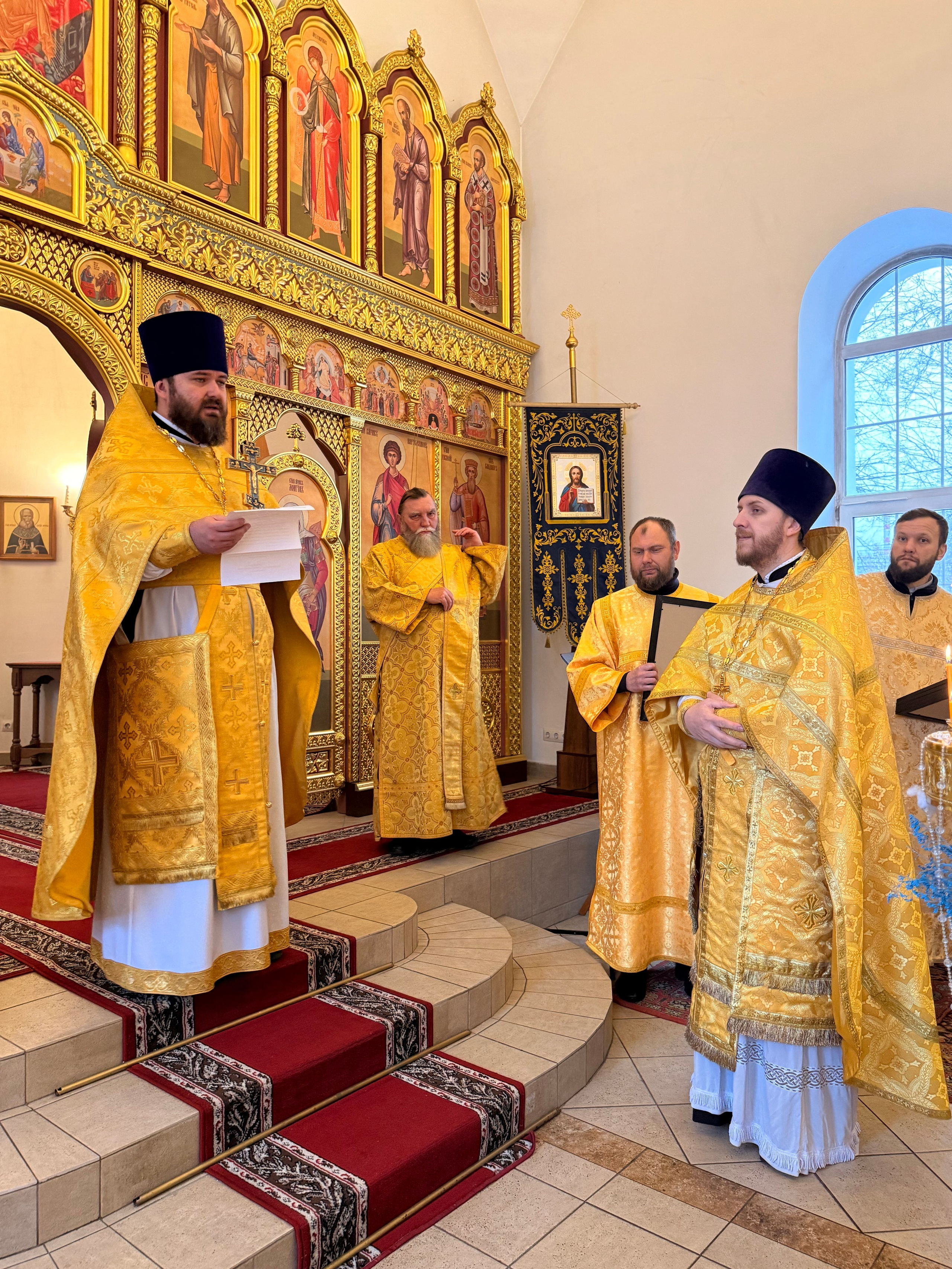 Божественная литургия в храме Нечаянной Радости. Саратовское Юго-Западное благочиние